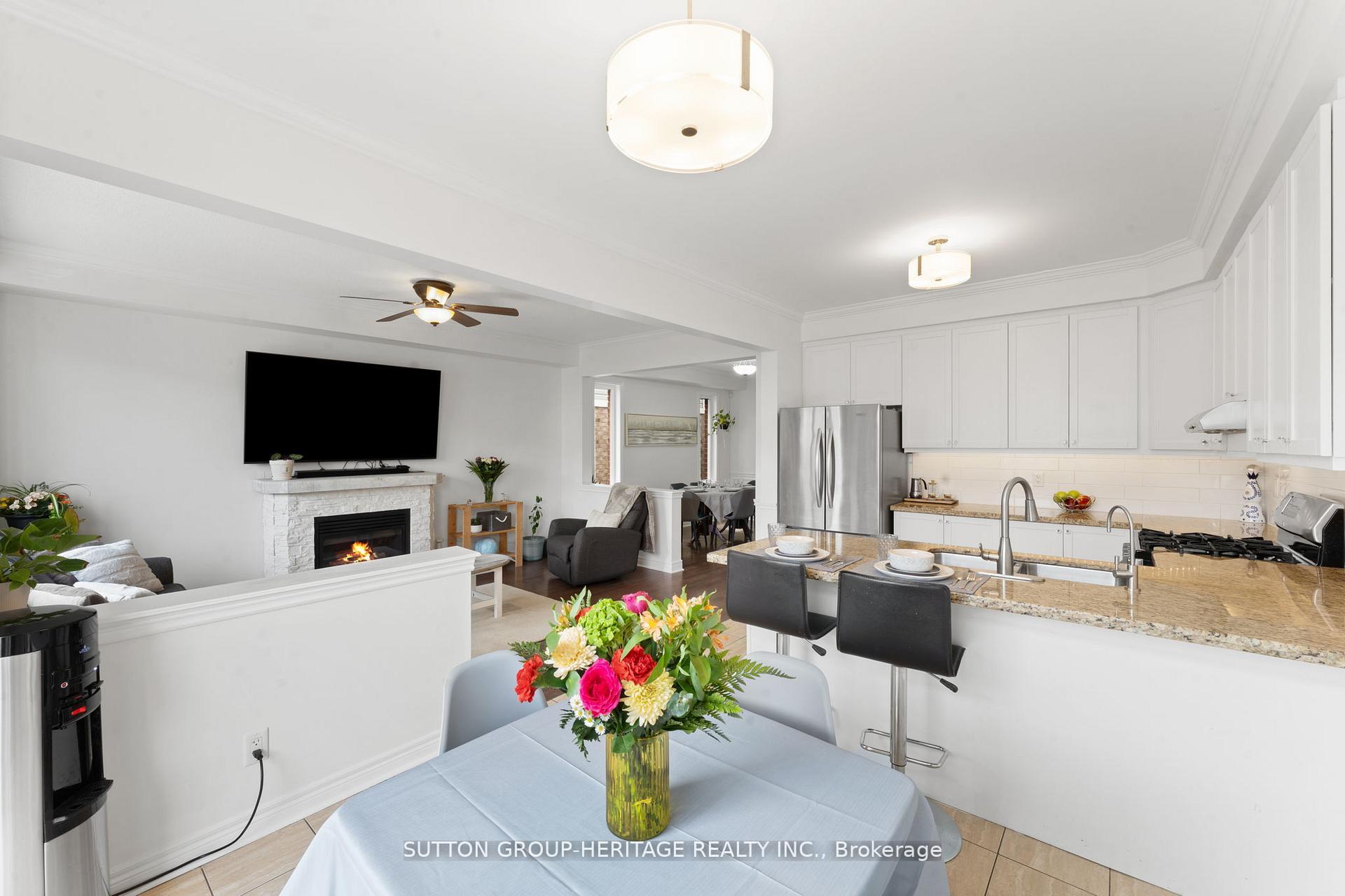 Photo 33 of 19 Arnold Johnston Street, Clarington, Courtice — HOMEH