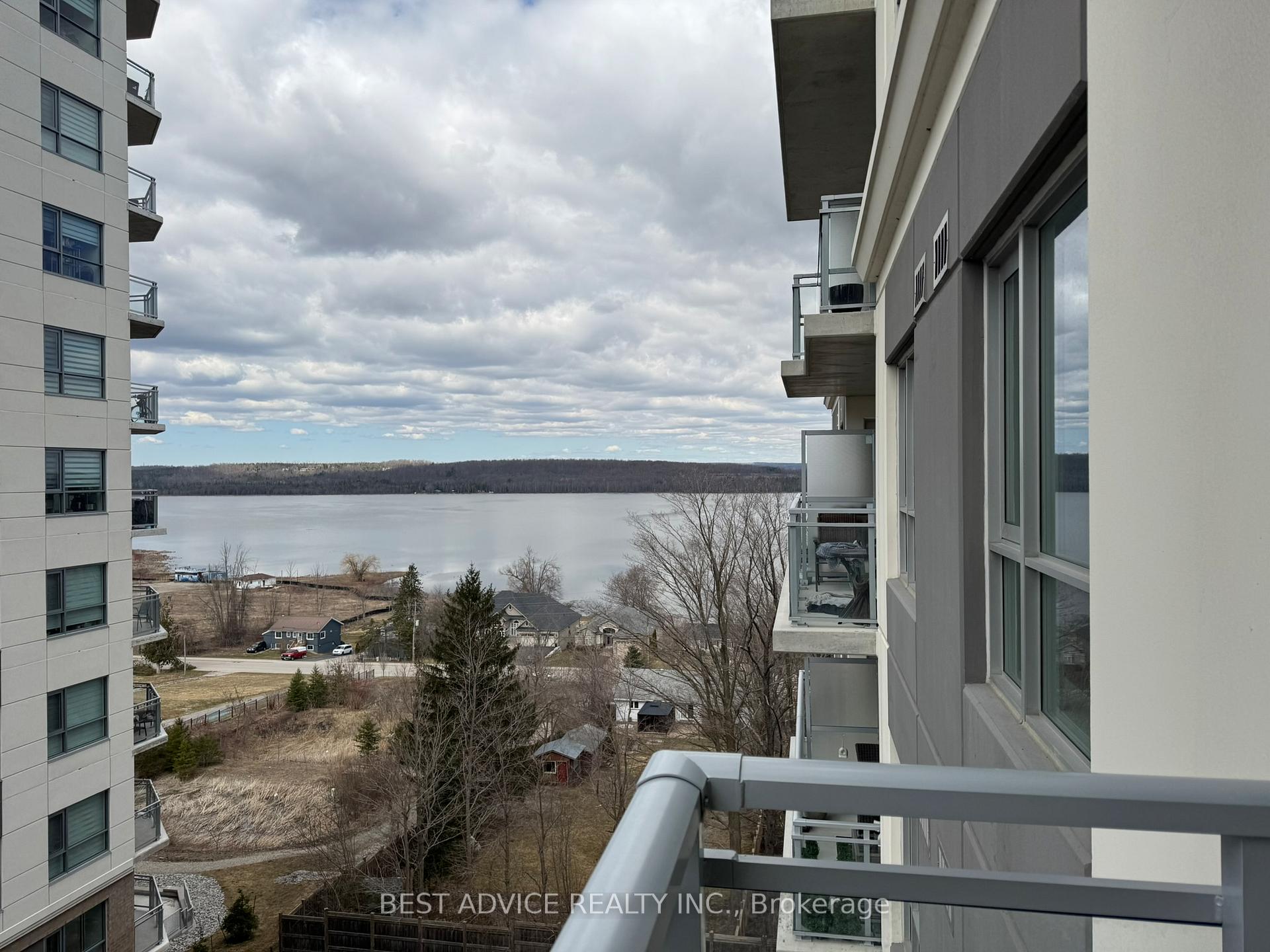 Photo 1 of Unit 802, 58 Lakeside Terrace, Barrie, Little Lake — HOMEH