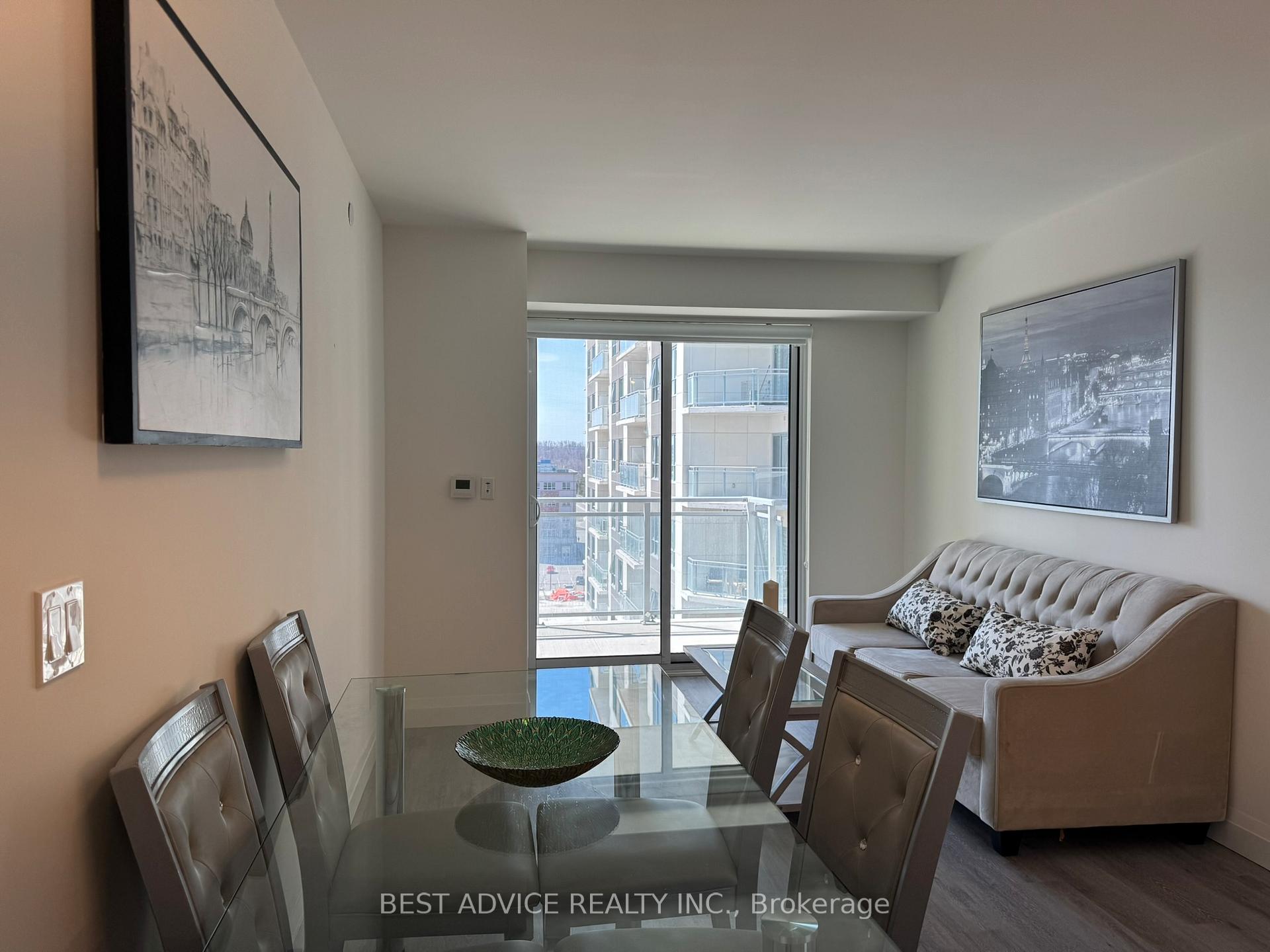 Photo 4 of Unit 802, 58 Lakeside Terrace, Barrie, Little Lake — HOMEH