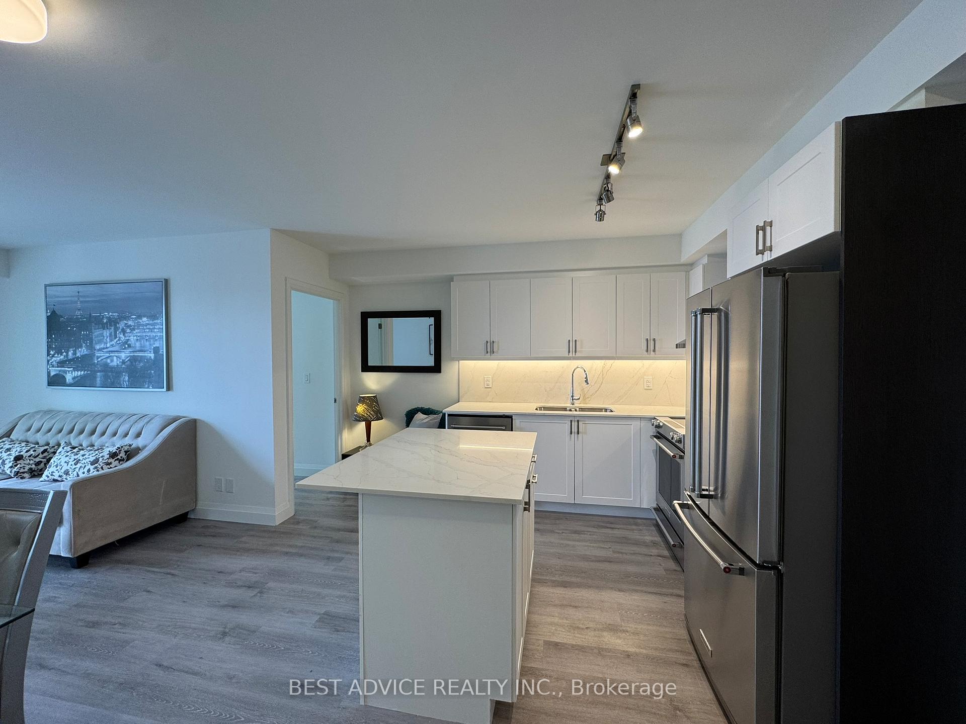 Photo 6 of Unit 802, 58 Lakeside Terrace, Barrie, Little Lake — HOMEH