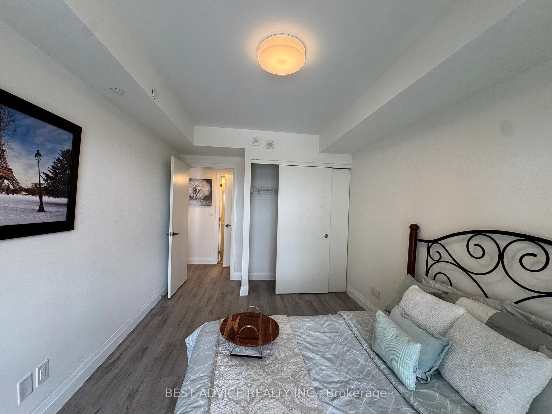 Photo 19 of Unit 802, 58 Lakeside Terrace, Barrie, Little Lake — HOMEH