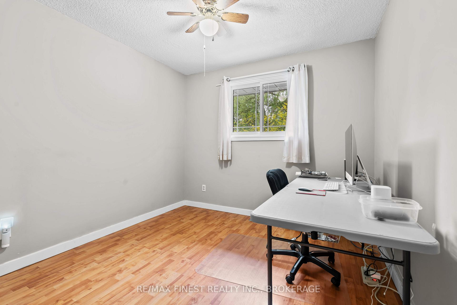 Photo 6 of 474 Canterbury Crescent, Kingston, City Southwest — HOMEH