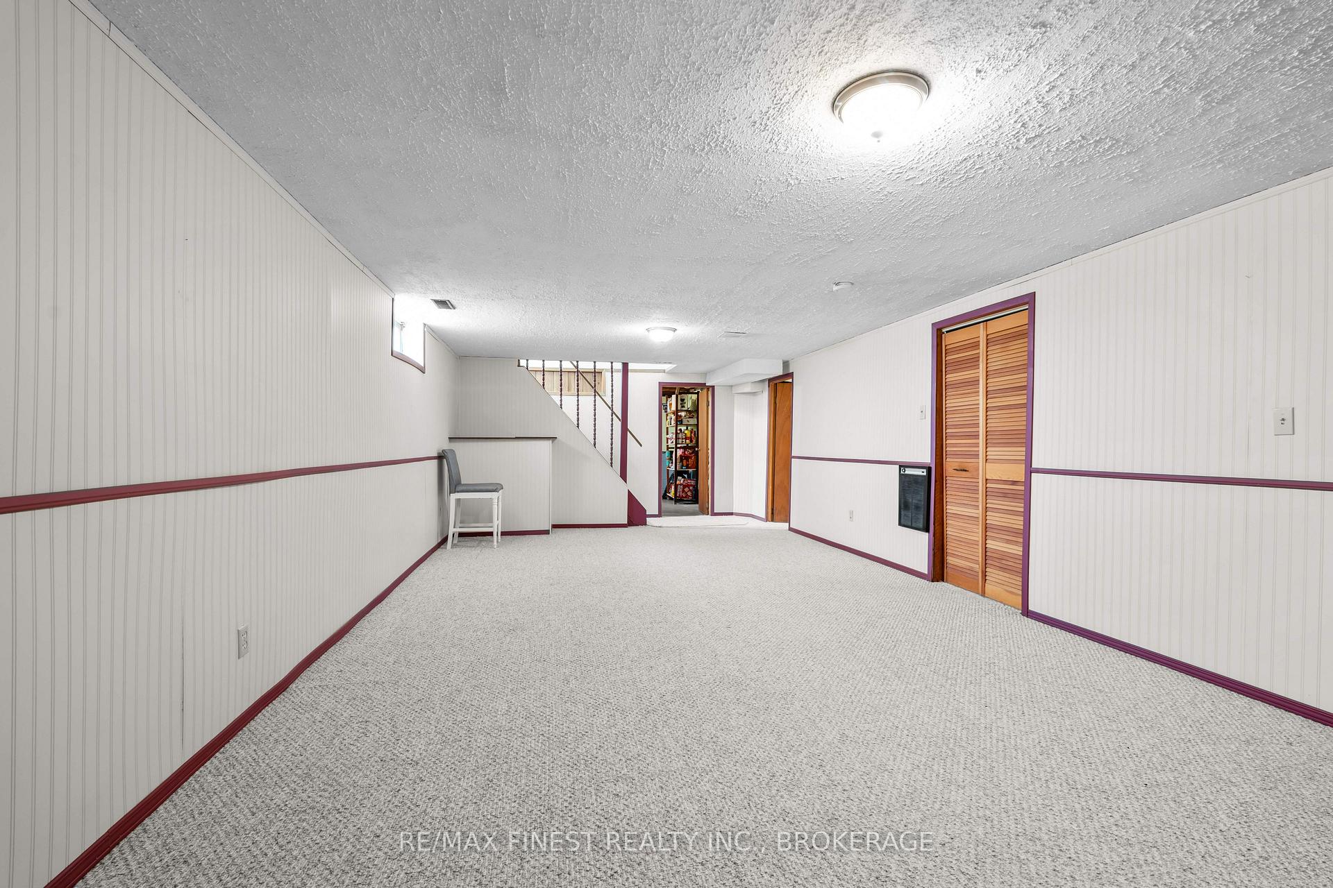 Photo 25 of 474 Canterbury Crescent, Kingston, City Southwest — HOMEH