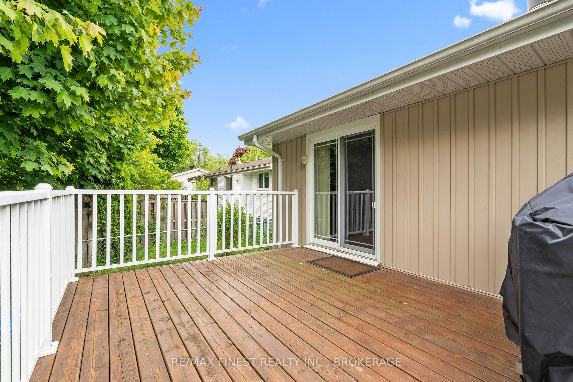 Photo 28 of 474 Canterbury Crescent, Kingston, City Southwest — HOMEH