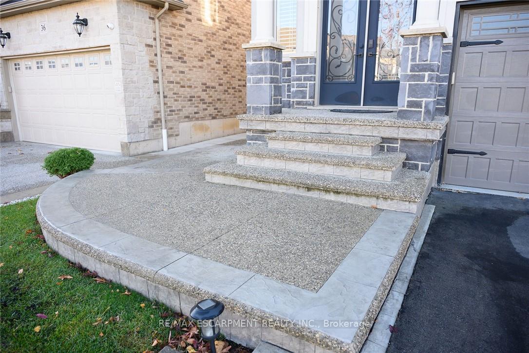 Photo 5 of 30 Ascoli Drive, Hamilton, Ryckmans — HOMEH