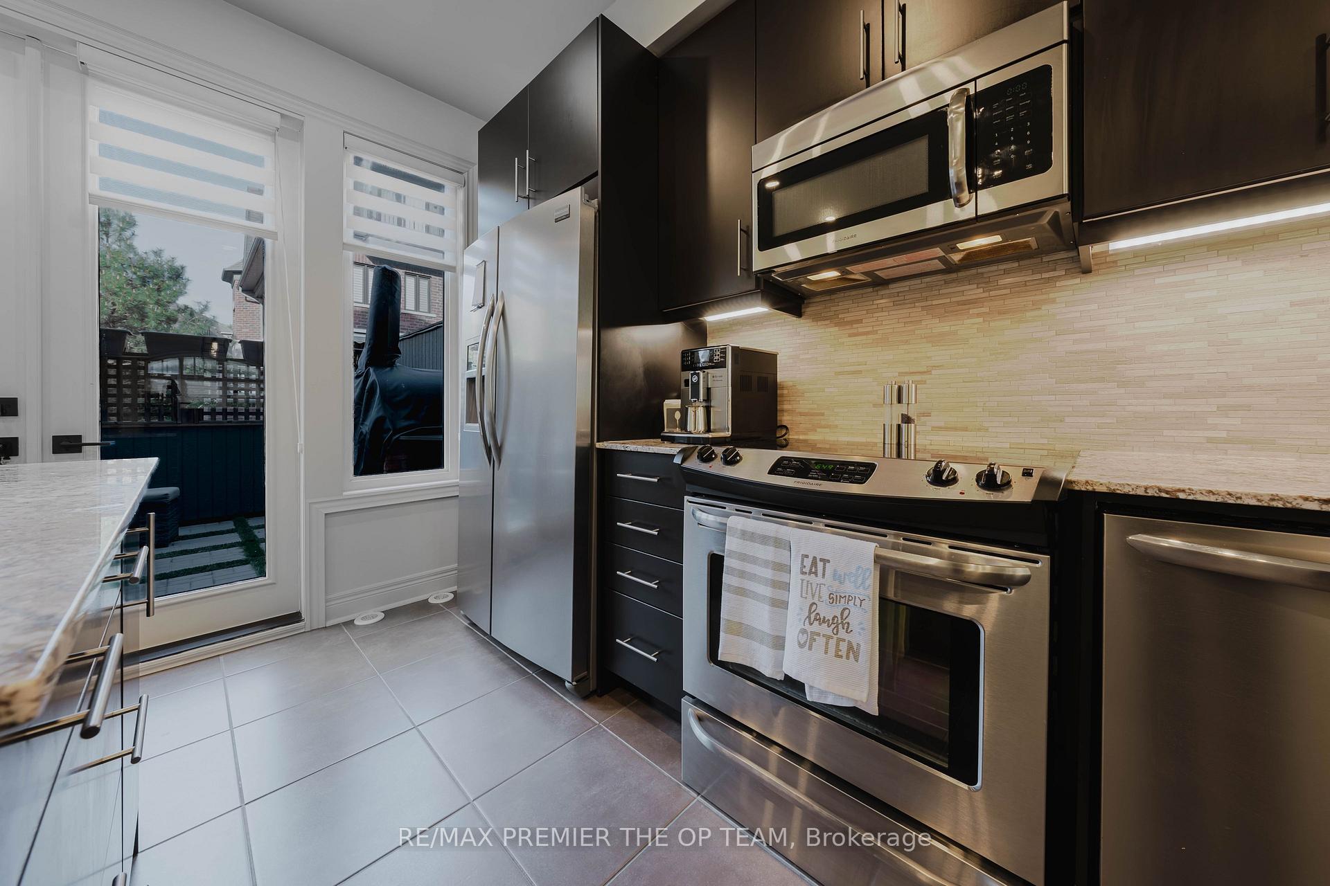 Photo 13 of Unit 4, 8347 Kipling Avenue, Vaughan, West Woodbridge — HOMEH