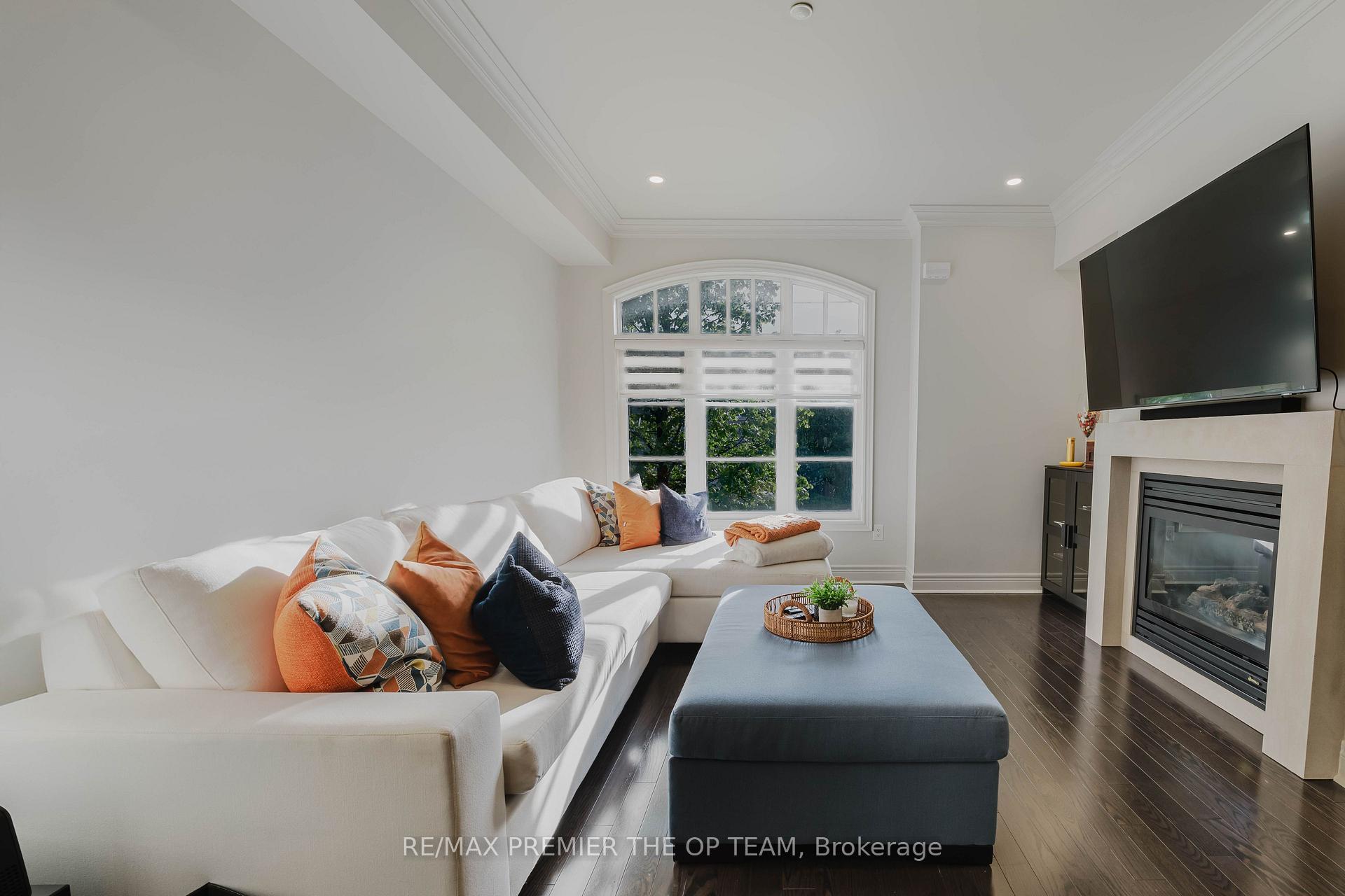 Photo 22 of Unit 4, 8347 Kipling Avenue, Vaughan, West Woodbridge — HOMEH