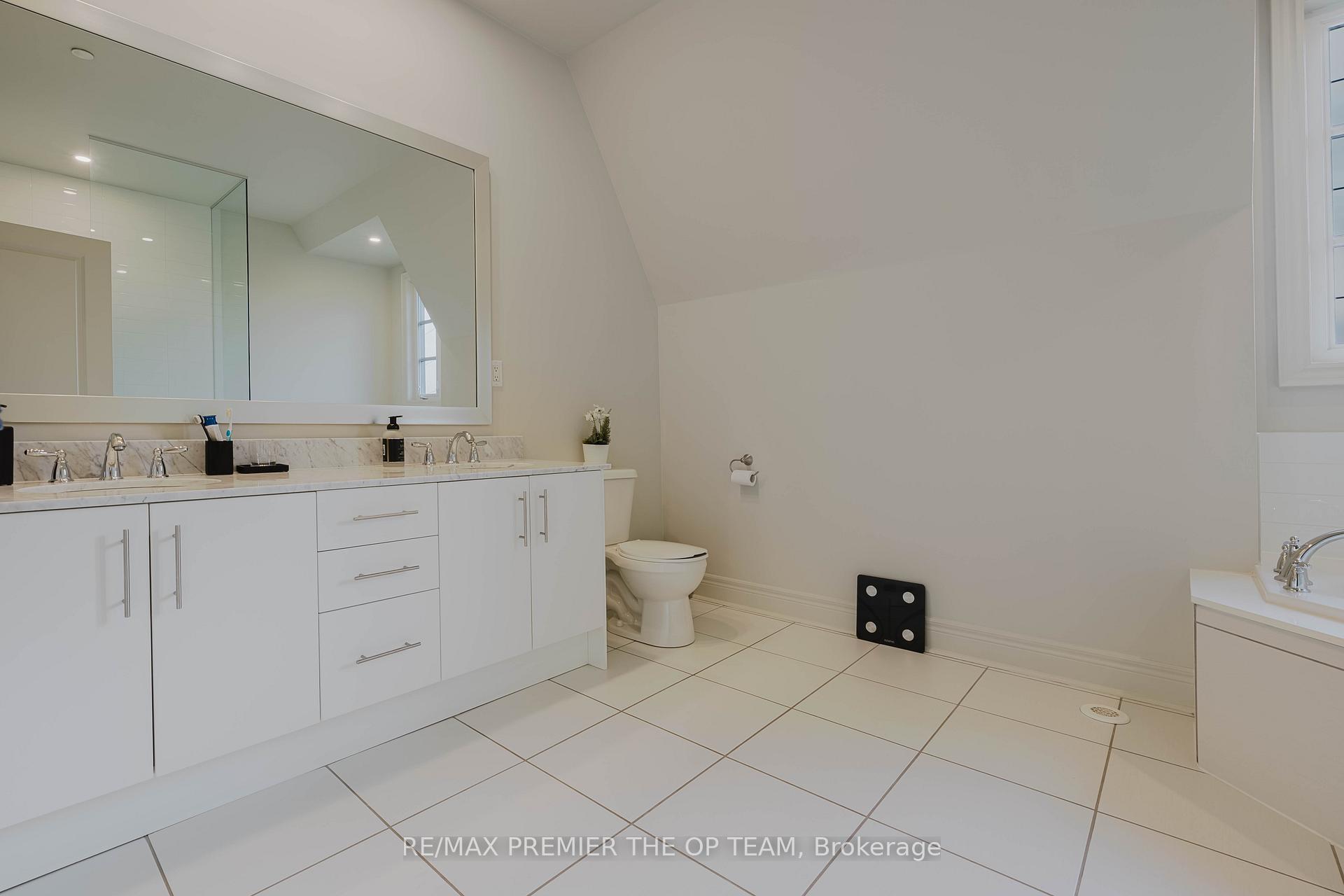 Photo 26 of Unit 4, 8347 Kipling Avenue, Vaughan, West Woodbridge — HOMEH