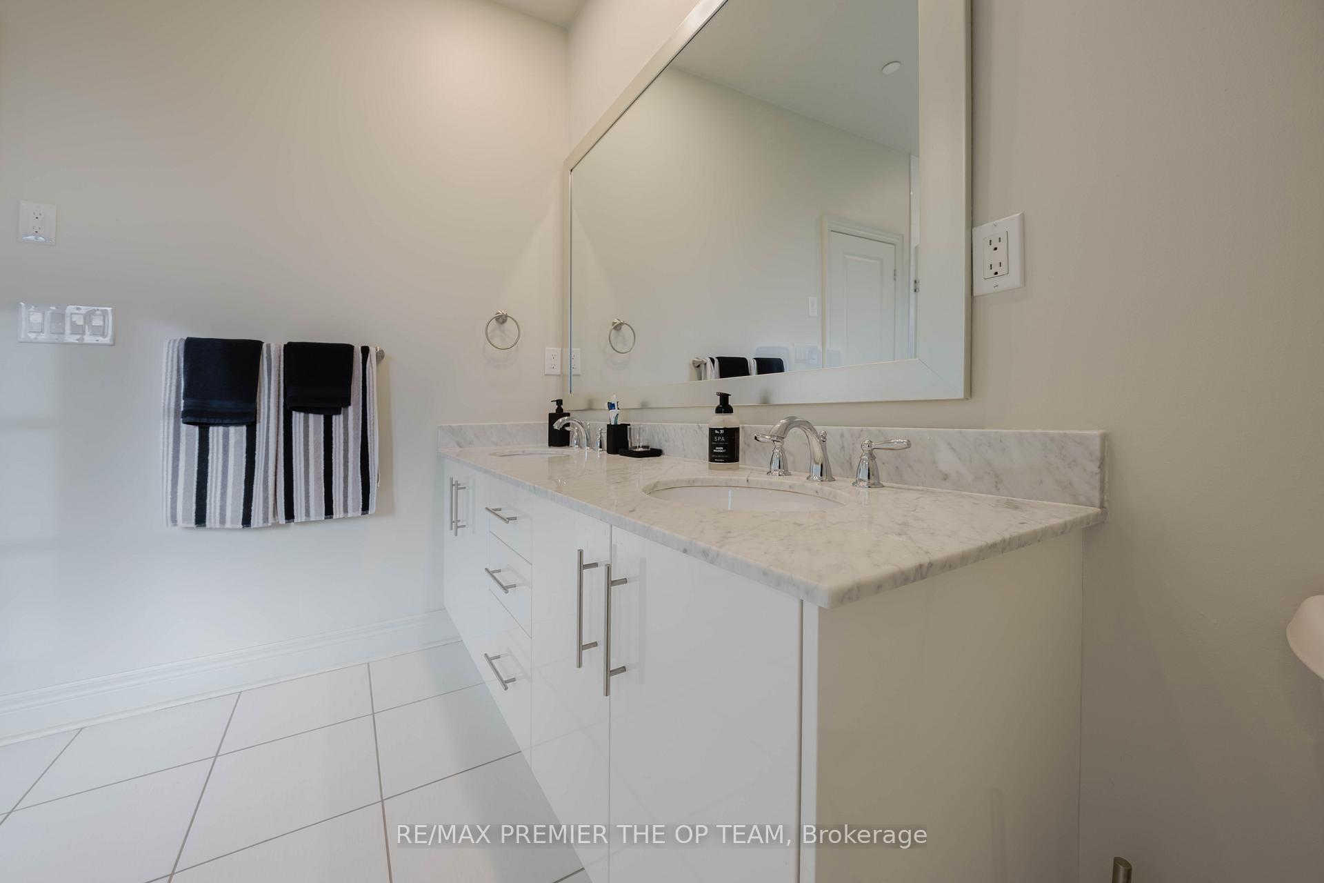 Photo 33 of Unit 4, 8347 Kipling Avenue, Vaughan, West Woodbridge — HOMEH