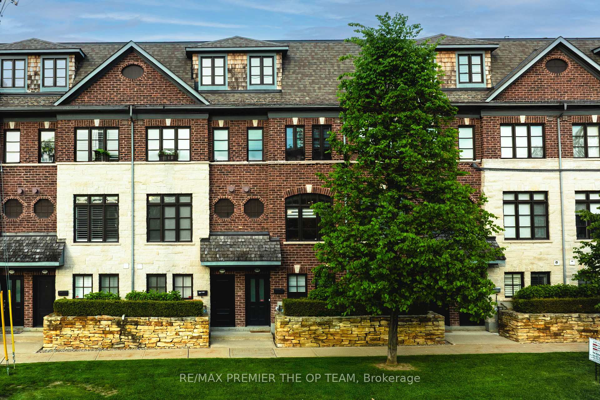 Photo 35 of Unit 4, 8347 Kipling Avenue, Vaughan, West Woodbridge — HOMEH