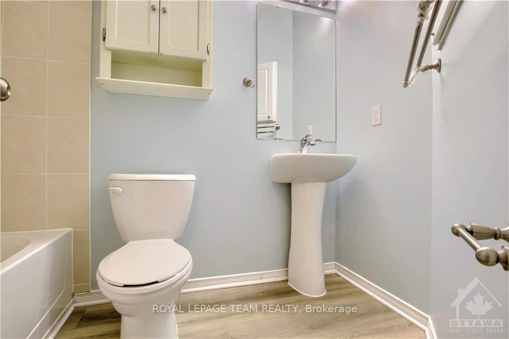 Photo 15 of 445 Sadar, Ottawa, Barrhaven - Cedargrove/Fraserdale — HOMEH