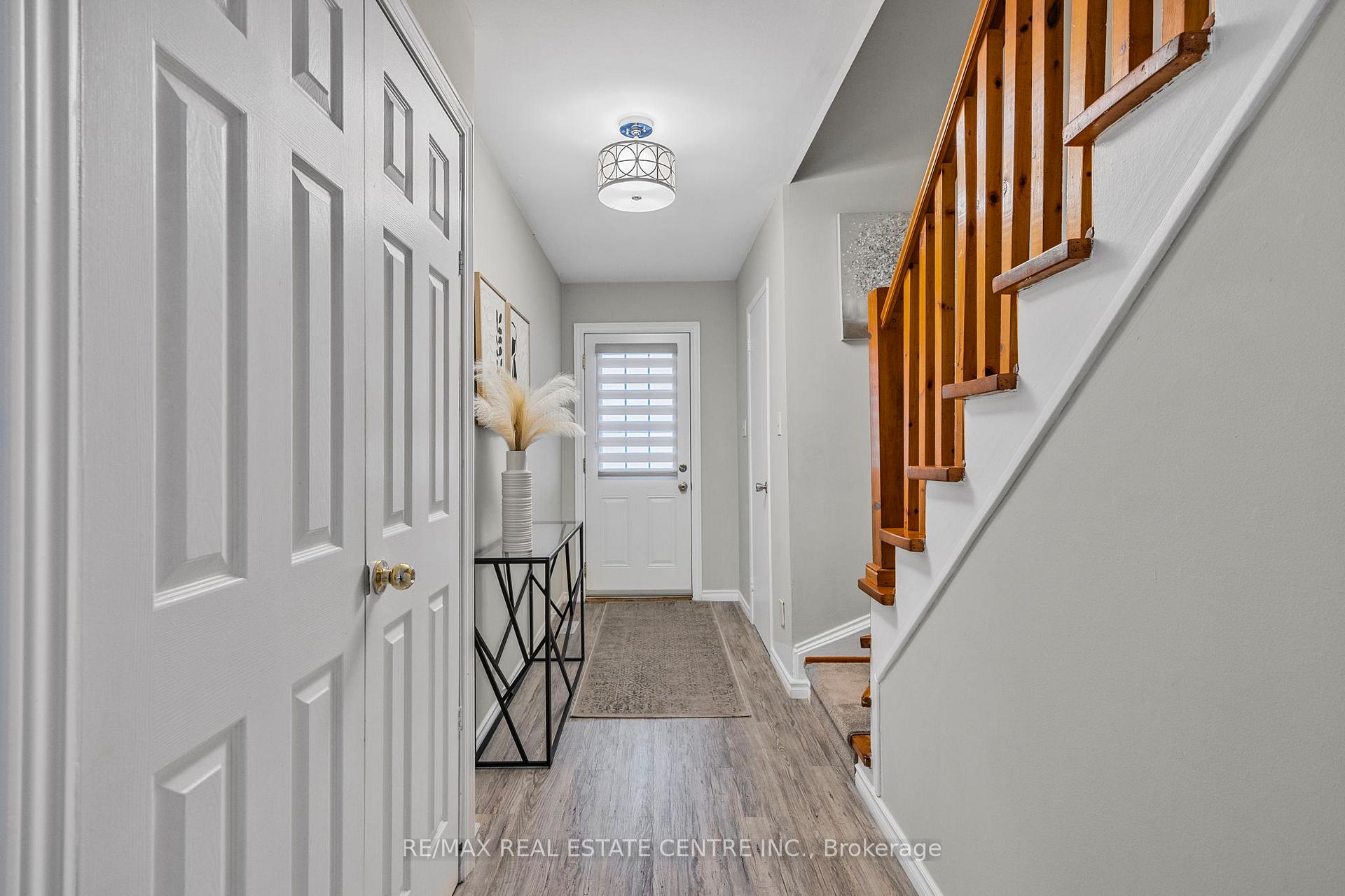 Photo 2 of Unit #32, 246 Tupper Boulevard, New Tecumseth, Alliston — HOMEH