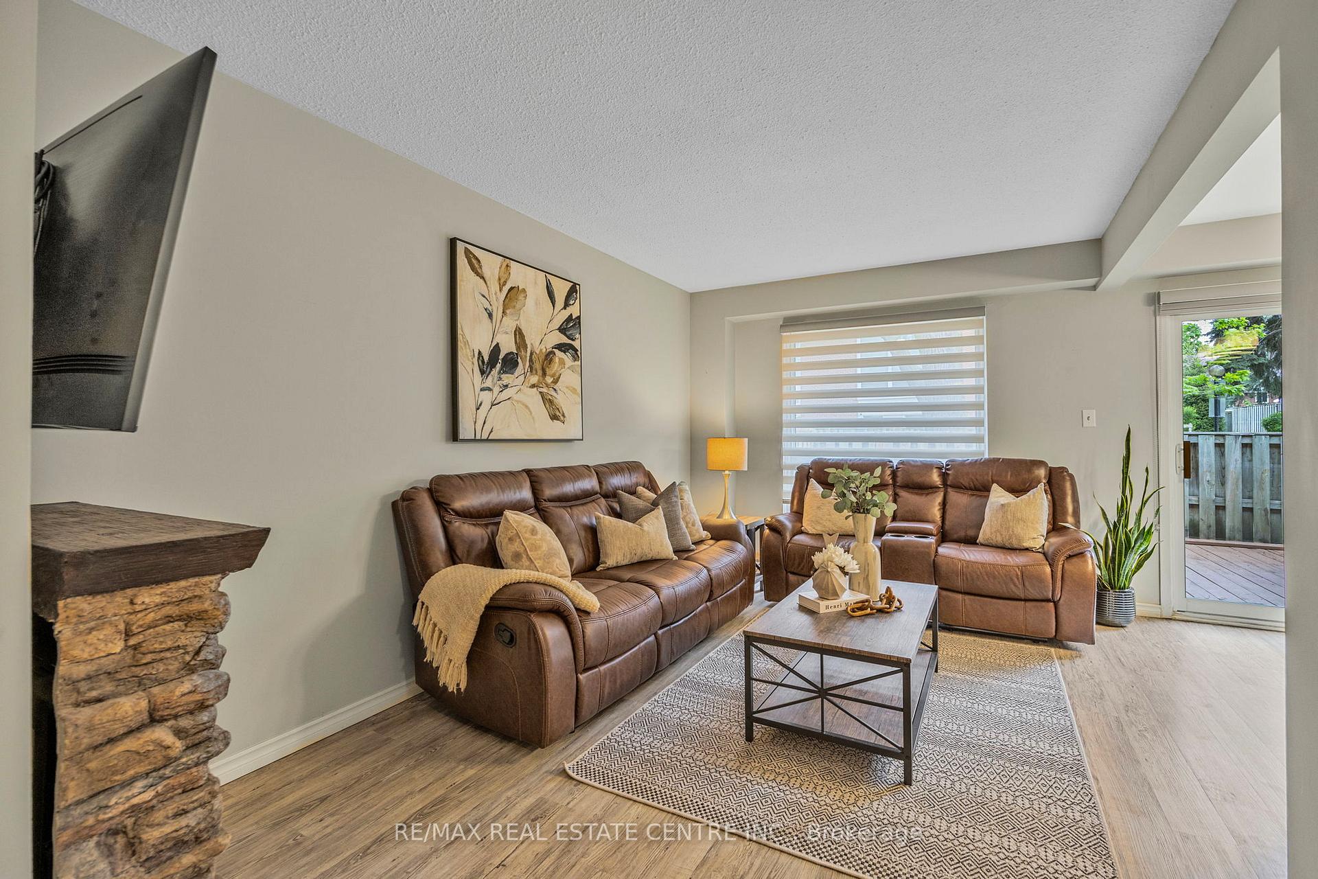 Photo 3 of Unit #32, 246 Tupper Boulevard, New Tecumseth, Alliston — HOMEH