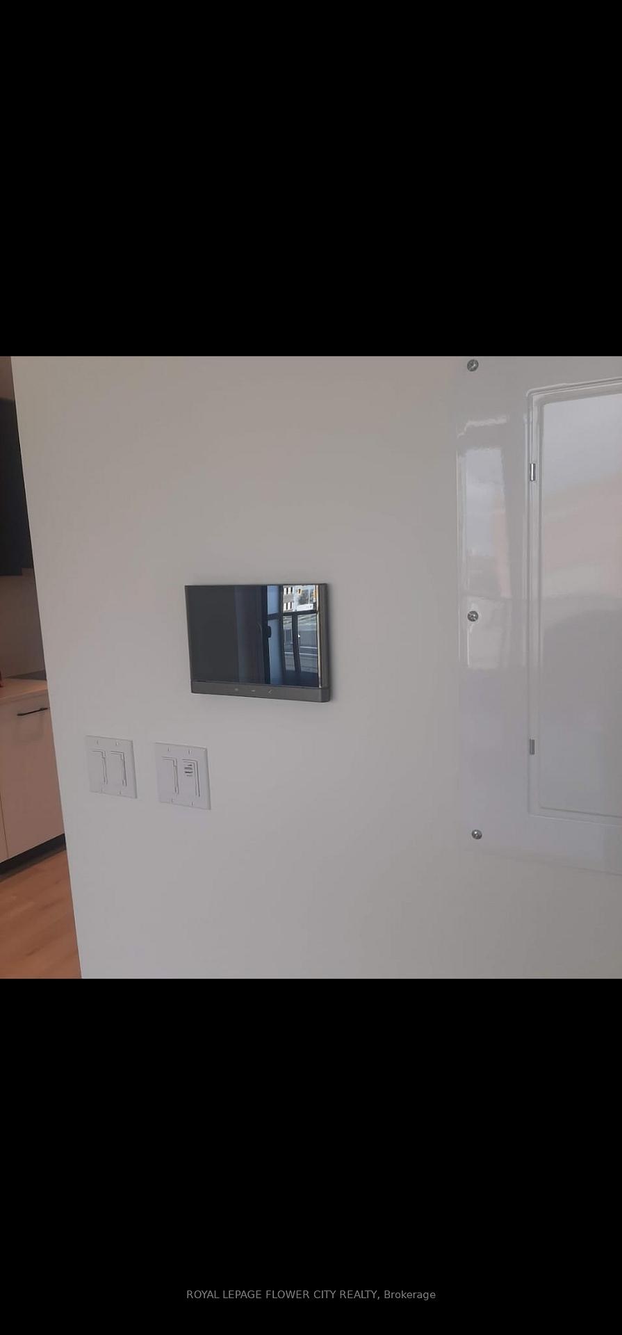 Photo 7 of Unit 309, 741 King Street W, Kitchener — HOMEH