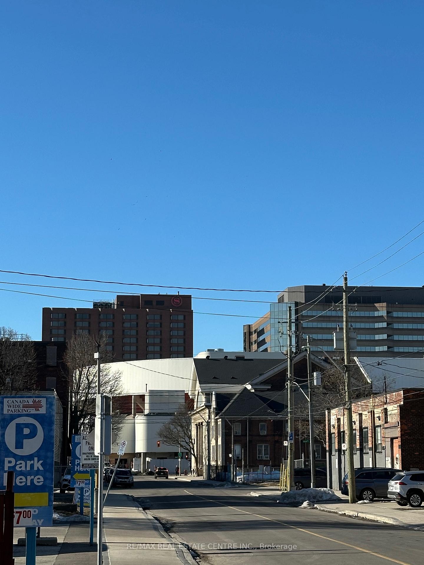 Photo 4 of 120 Park Street N, Hamilton, Central — HOMEH