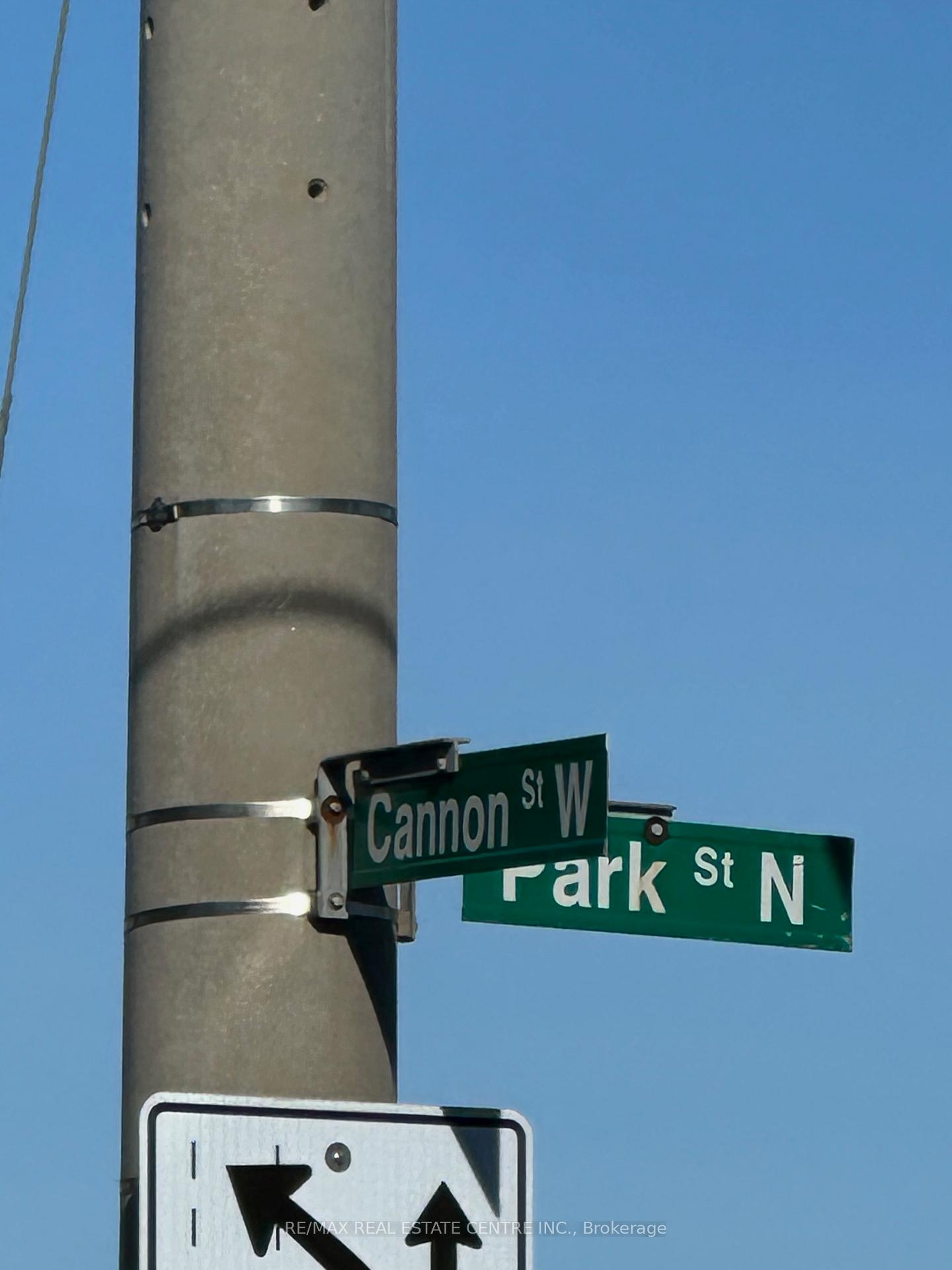 Photo 3 of 120 Park Street N, Hamilton, Central — HOMEH