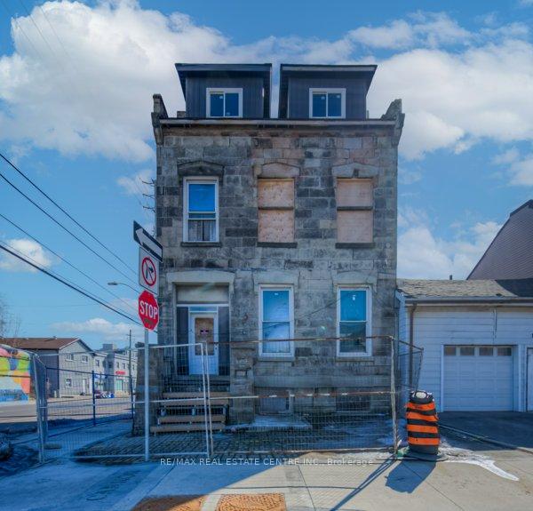 Photo 2 of 120 Park Street N, Hamilton, Central — HOMEH