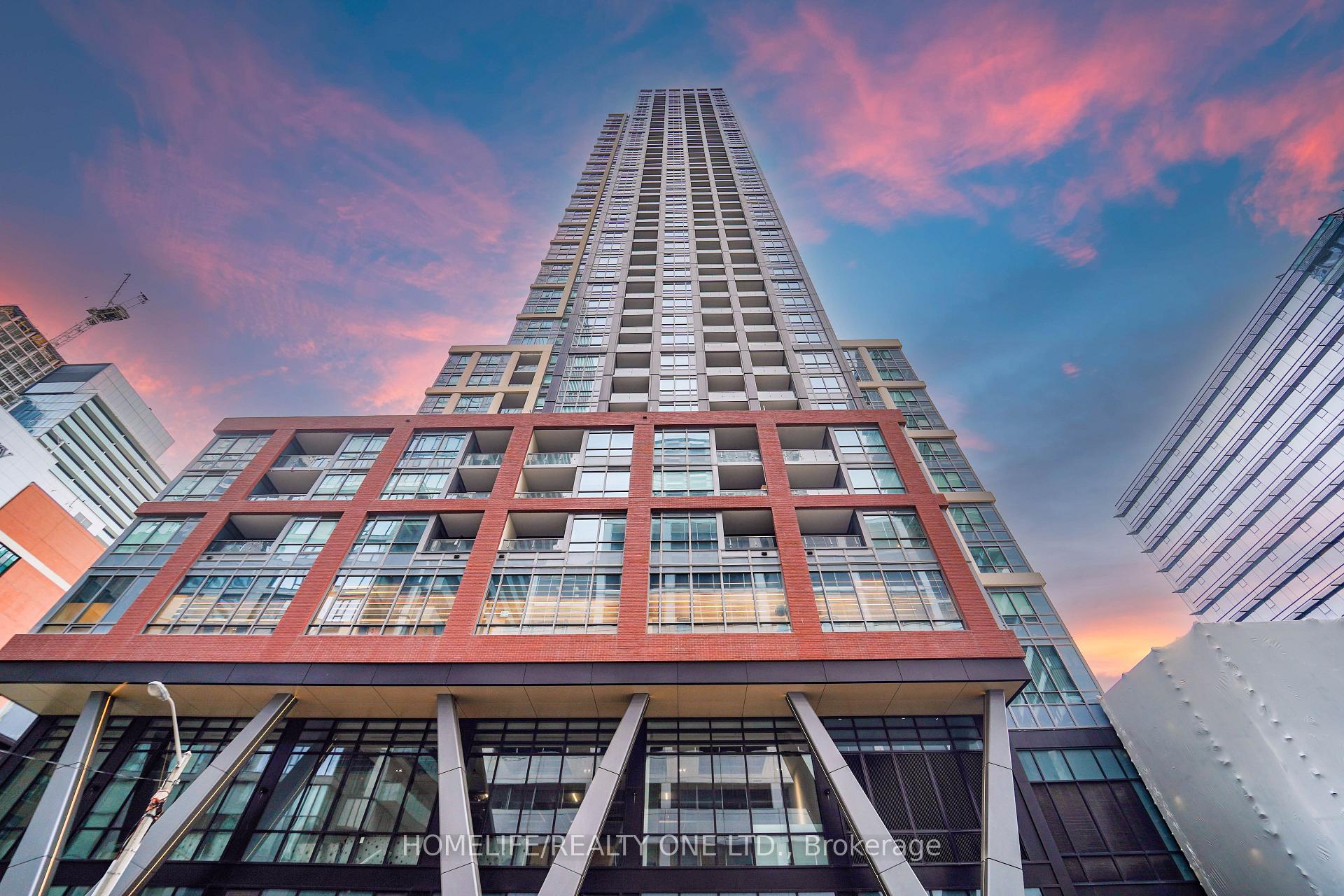 Front of Unit 4803, 108 Peter Street