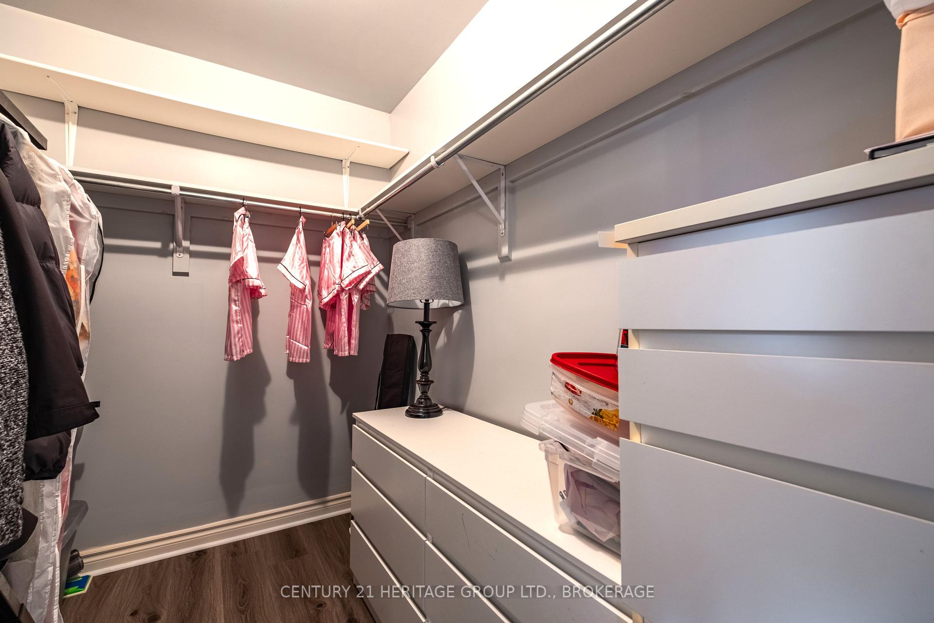 Photo 20 of 498 Barnsley Crescent, Kingston, City Southwest — HOMEH
