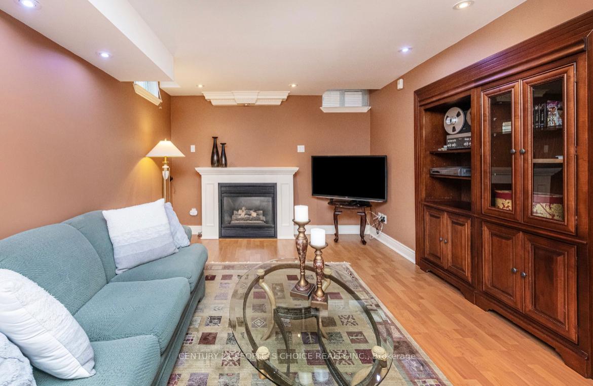 Photo 10 of Unit Bsmt, 180 Coronation Street, Vaughan, West Woodbridge — HOMEH