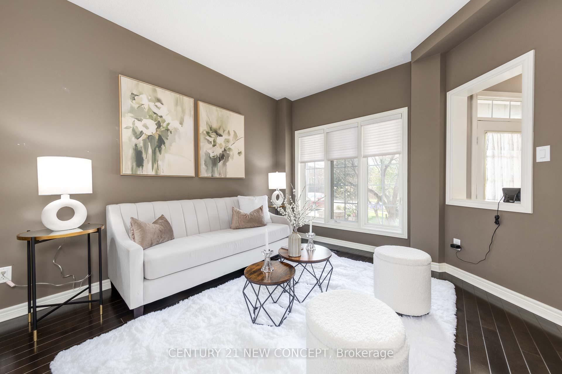 Photo 5 of 23 Ballymore Drive, Aurora, Bayview Wellington — HOMEH