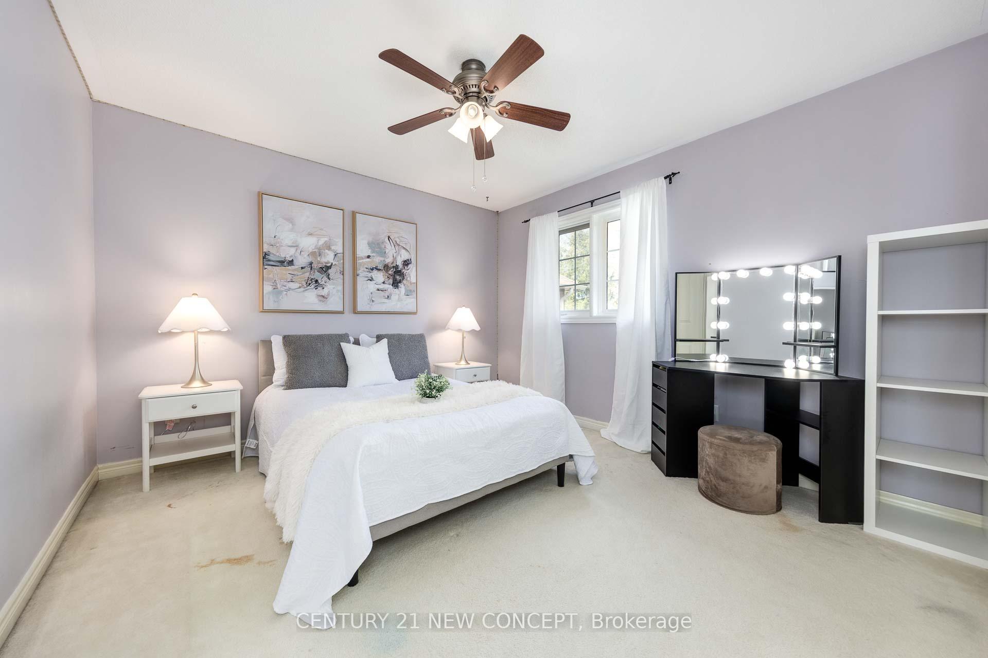 Photo 14 of 23 Ballymore Drive, Aurora, Bayview Wellington — HOMEH