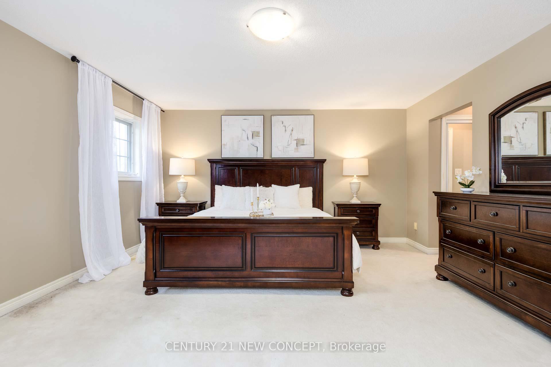 Photo 19 of 23 Ballymore Drive, Aurora, Bayview Wellington — HOMEH