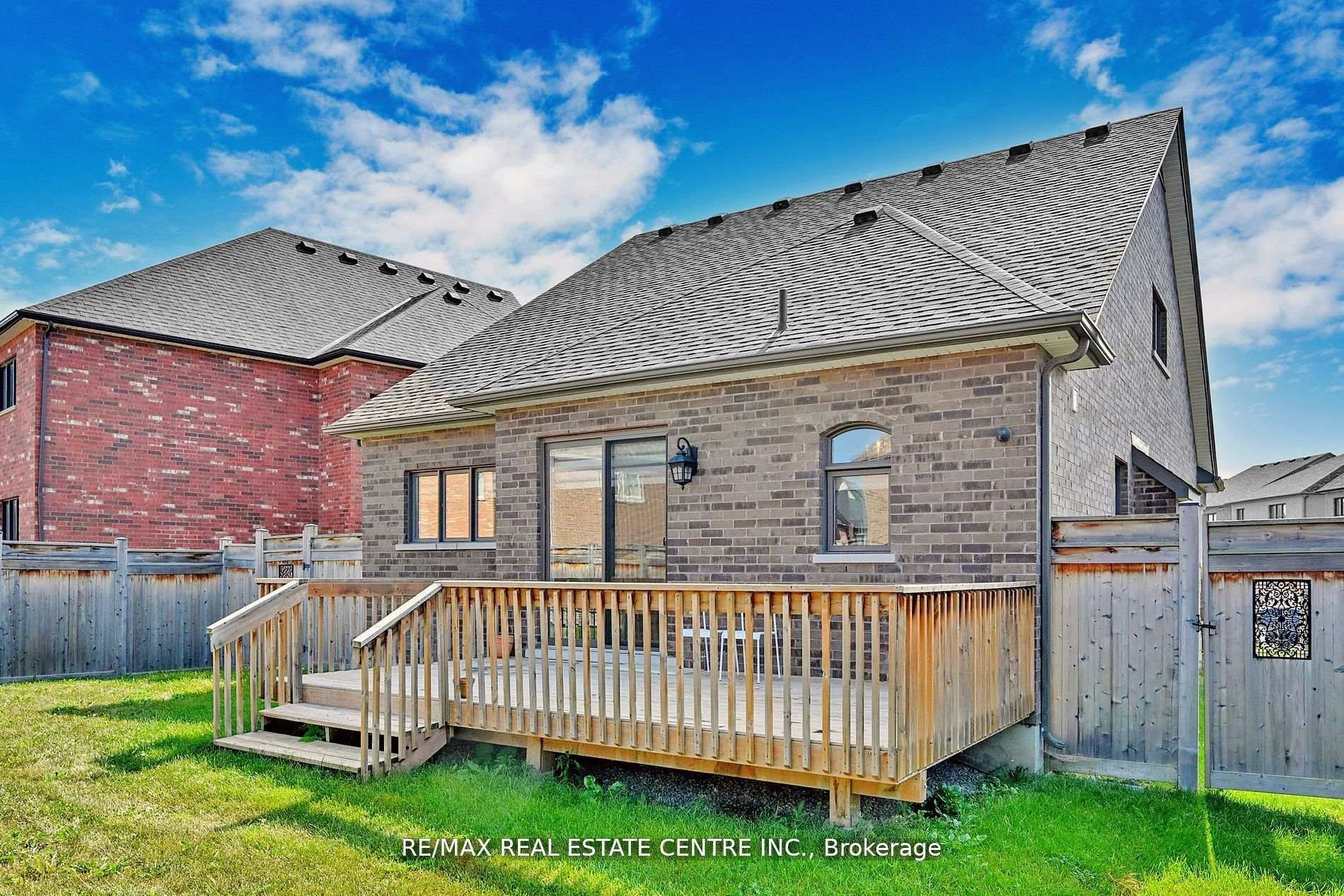 Photo 29 of 92 Holt Drive, New Tecumseth, Alliston — HOMEH