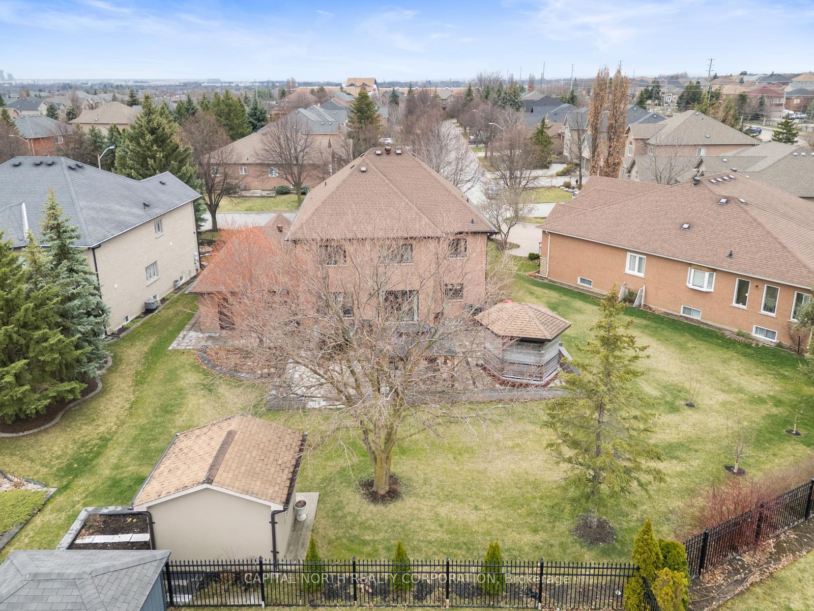 Photo 44 of 82 Harvester Crescent, Vaughan, Islington Woods — HOMEH
