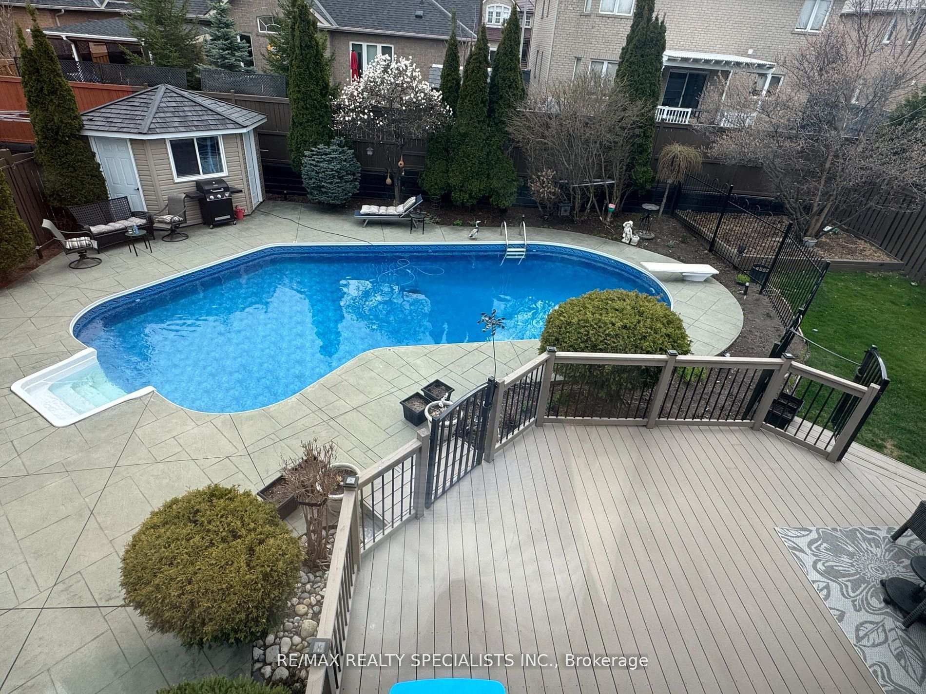 Photo 5 of 73 Colonel Bertram Road W, Brampton, Snelgrove — HOMEH