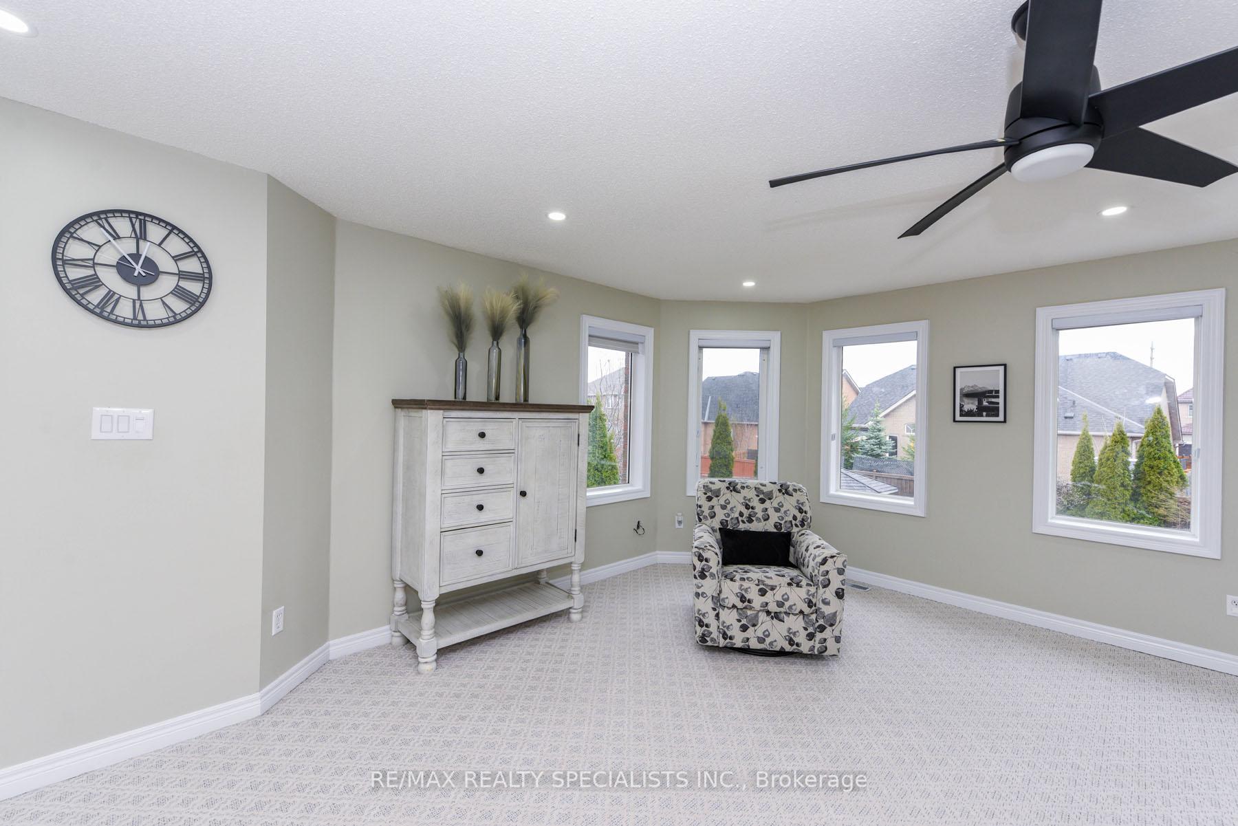 Photo 27 of 73 Colonel Bertram Road W, Brampton, Snelgrove — HOMEH