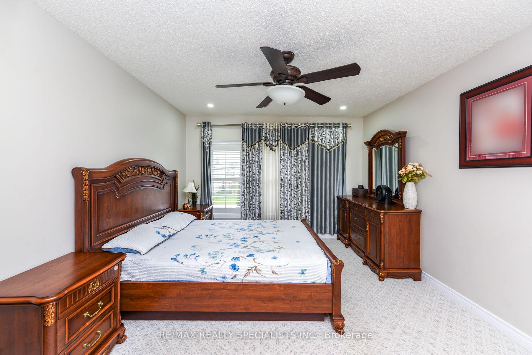 Photo 24 of 73 Colonel Bertram Road W, Brampton, Snelgrove — HOMEH