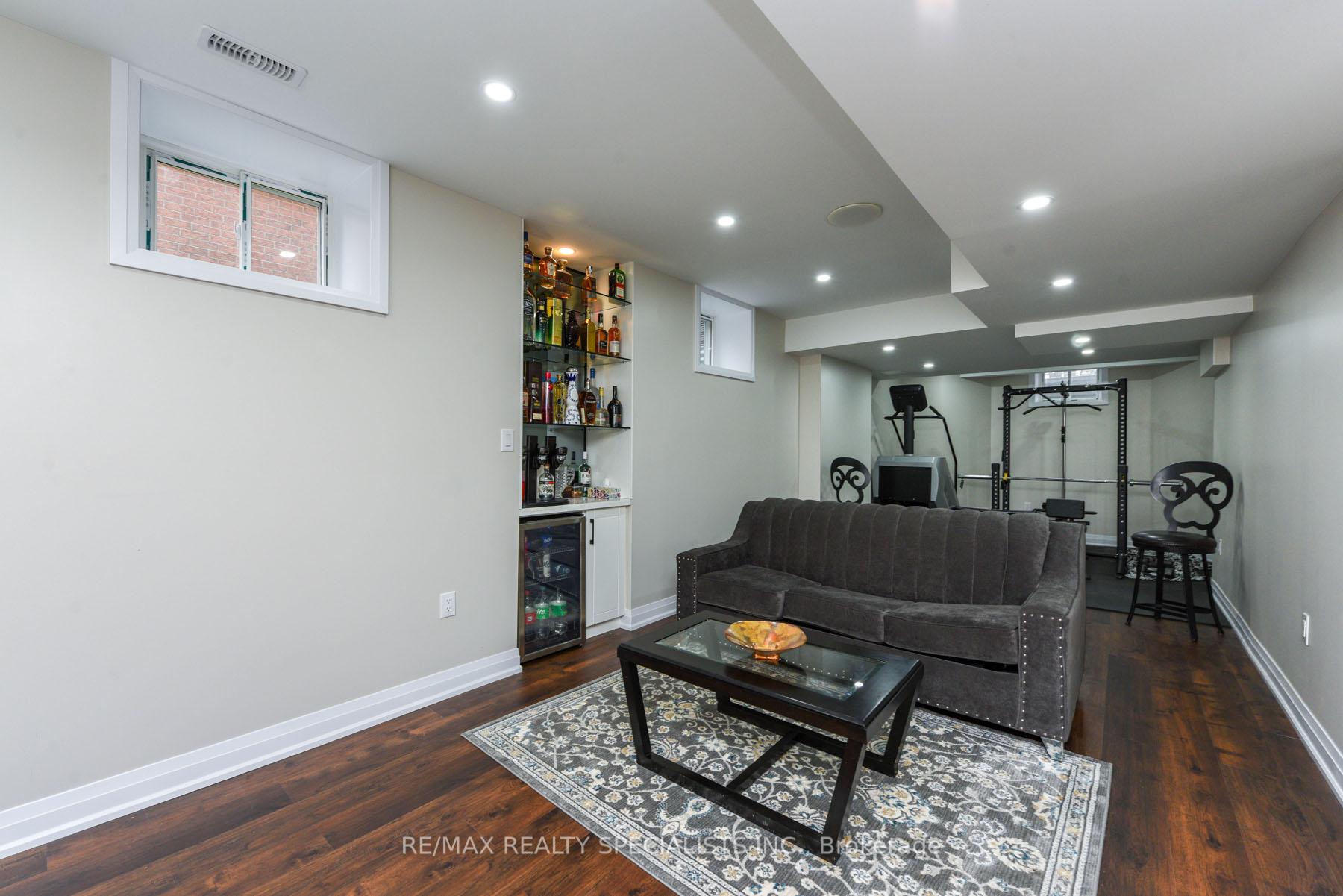Photo 40 of 73 Colonel Bertram Road W, Brampton, Snelgrove — HOMEH