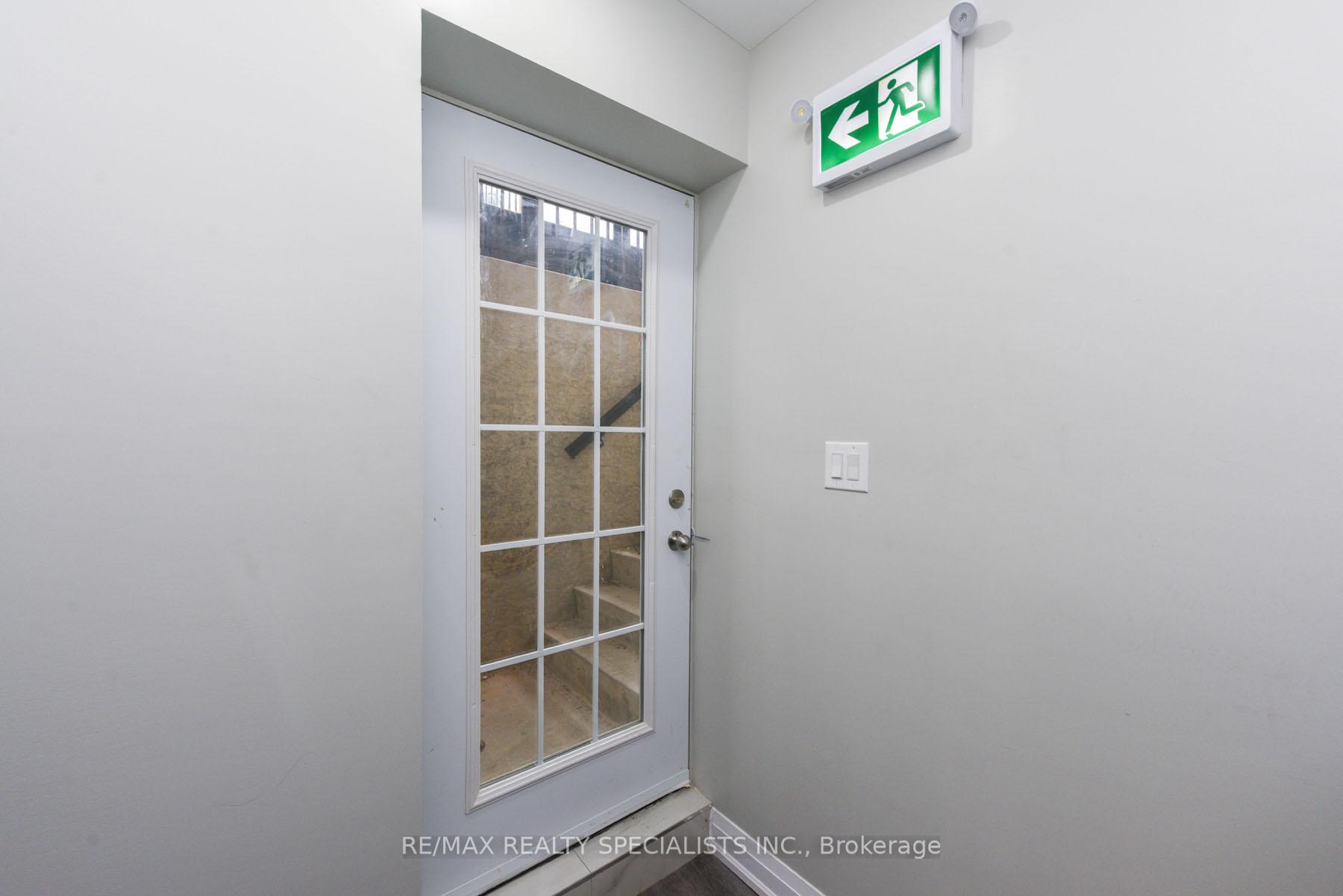 Photo 37 of 73 Colonel Bertram Road W, Brampton, Snelgrove — HOMEH