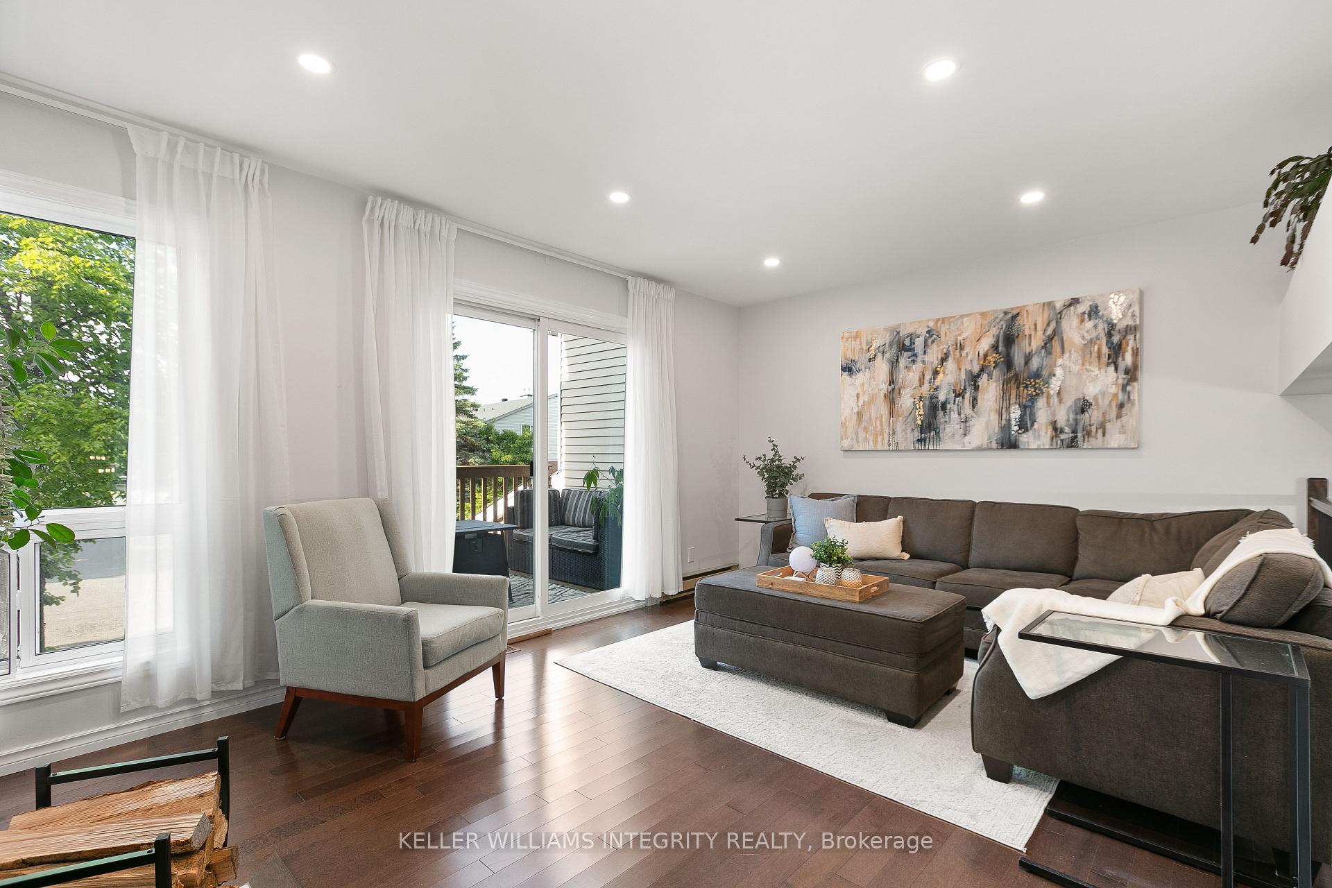 Photo 33 of 717 Brome Crescent, Ottawa, Fallingbrook/Ridgemount — HOMEH