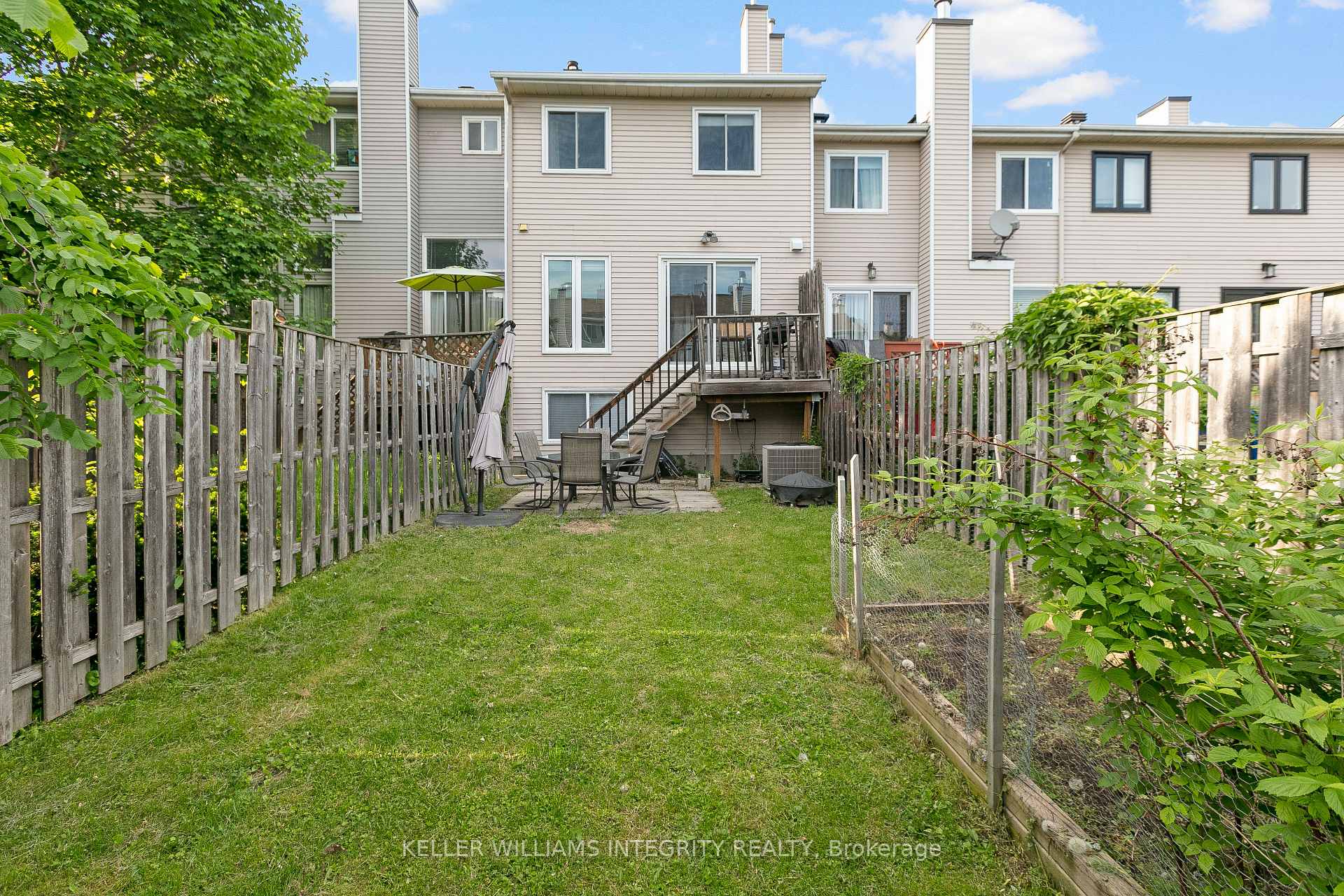 Photo 37 of 717 Brome Crescent, Ottawa, Fallingbrook/Ridgemount — HOMEH