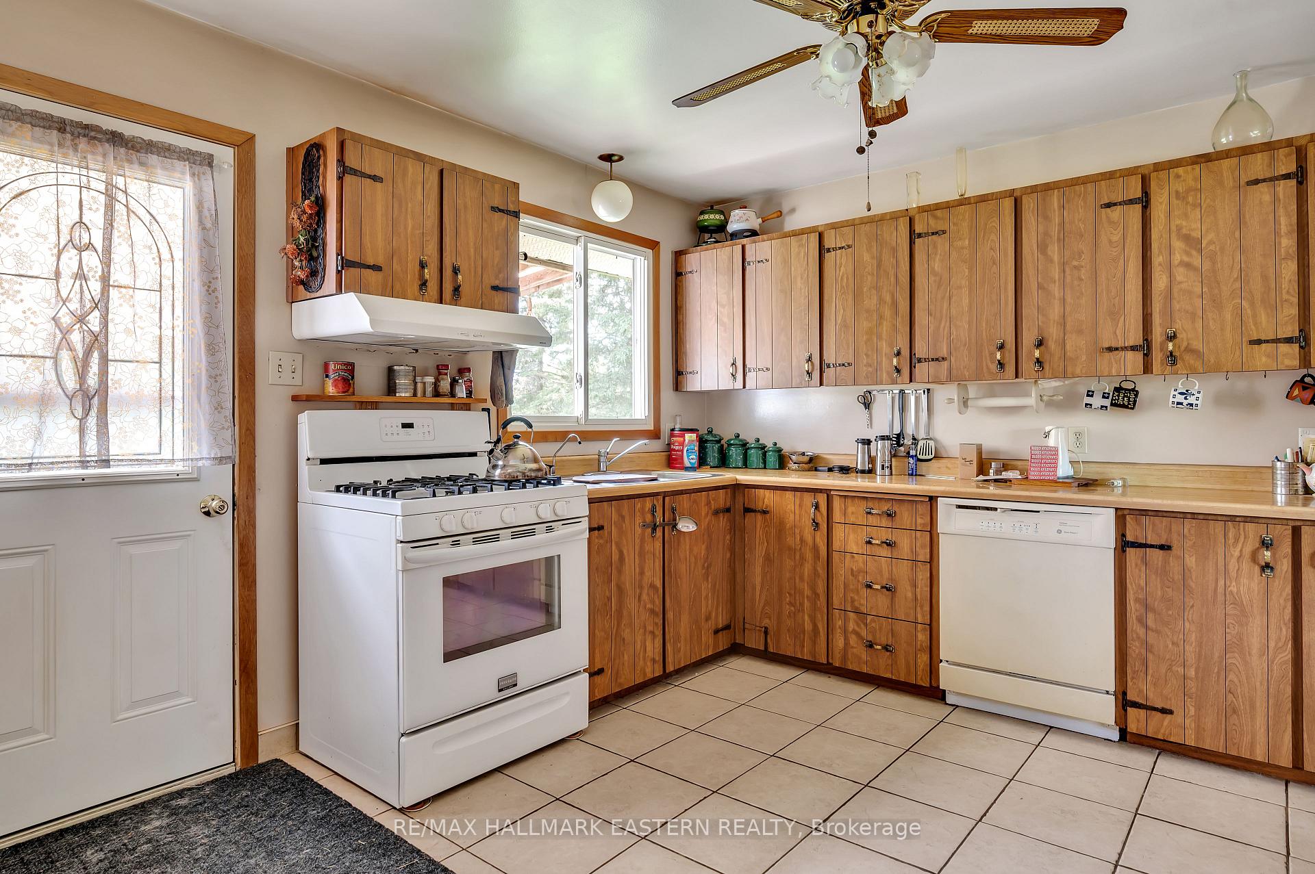 Photo 12 of 1625 Camp Line Road, Douro-Dummer — HOMEH