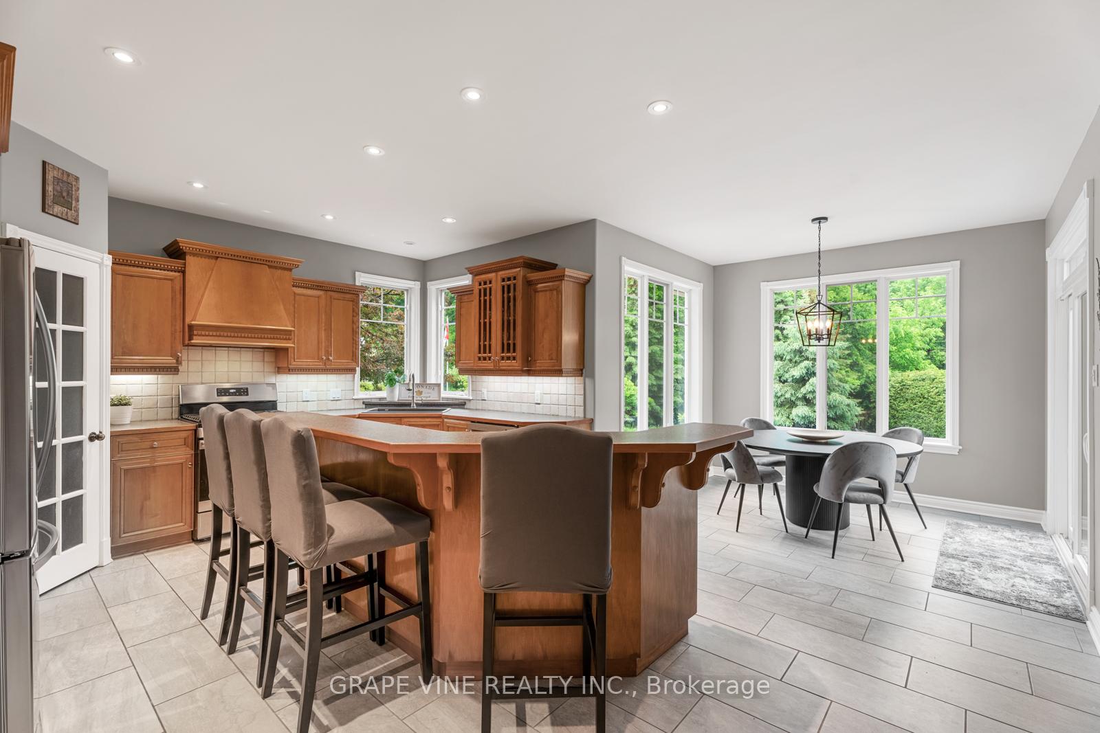 Photo 17 of 48 Cinnabar Way, Ottawa, Stittsville (Central) — HOMEH