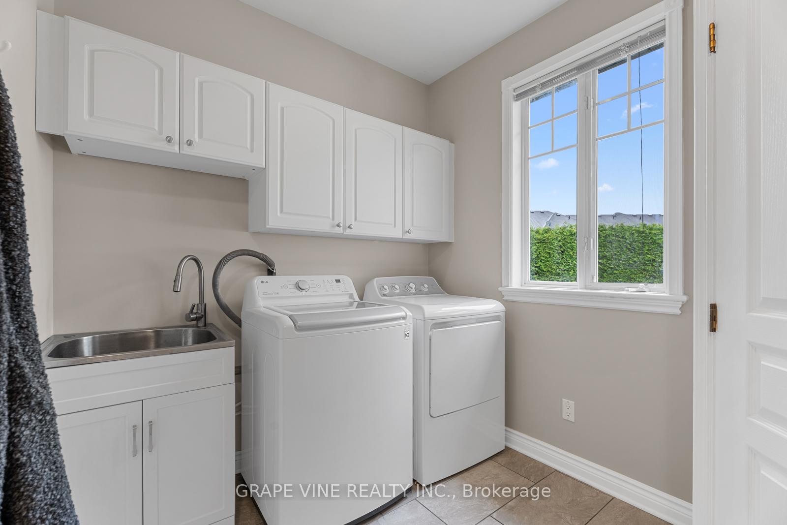 Photo 24 of 48 Cinnabar Way, Ottawa, Stittsville (Central) — HOMEH