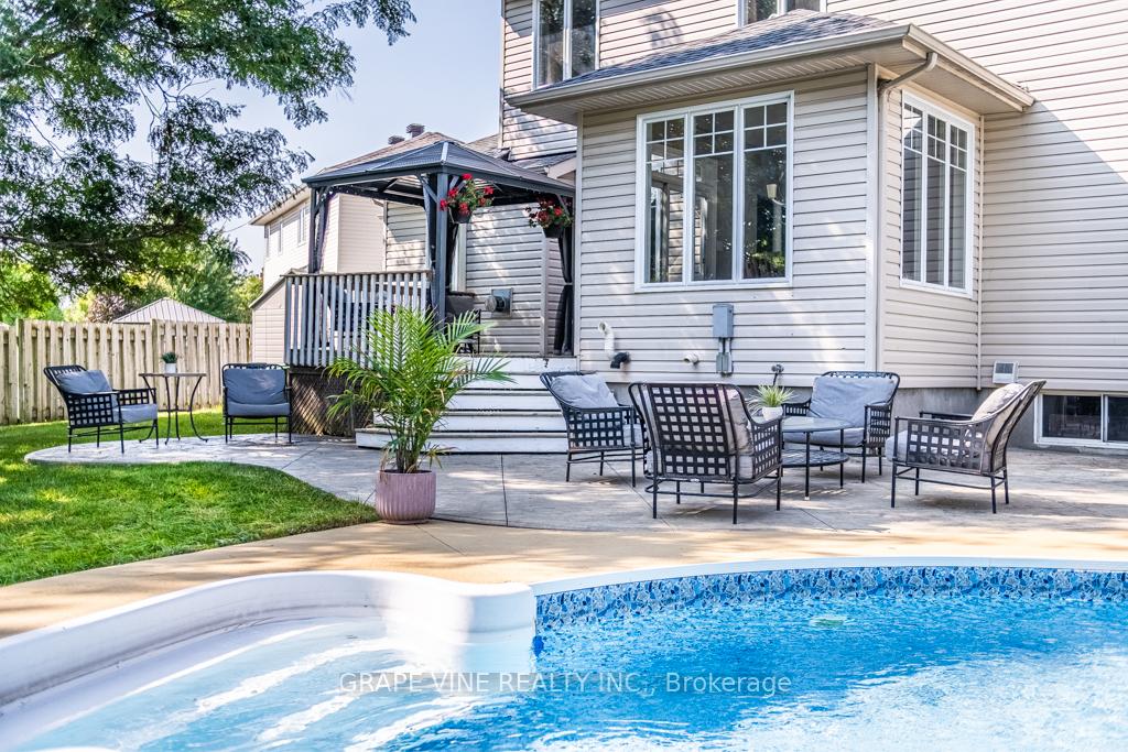 Photo 16 of 48 Cinnabar Way, Ottawa, Stittsville (Central) — HOMEH