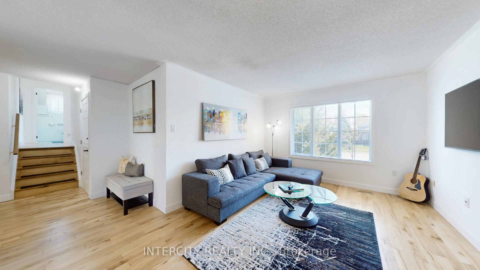 Photo 34 of 406 Big Bay Point Road, Barrie, Painswick North — HOMEH