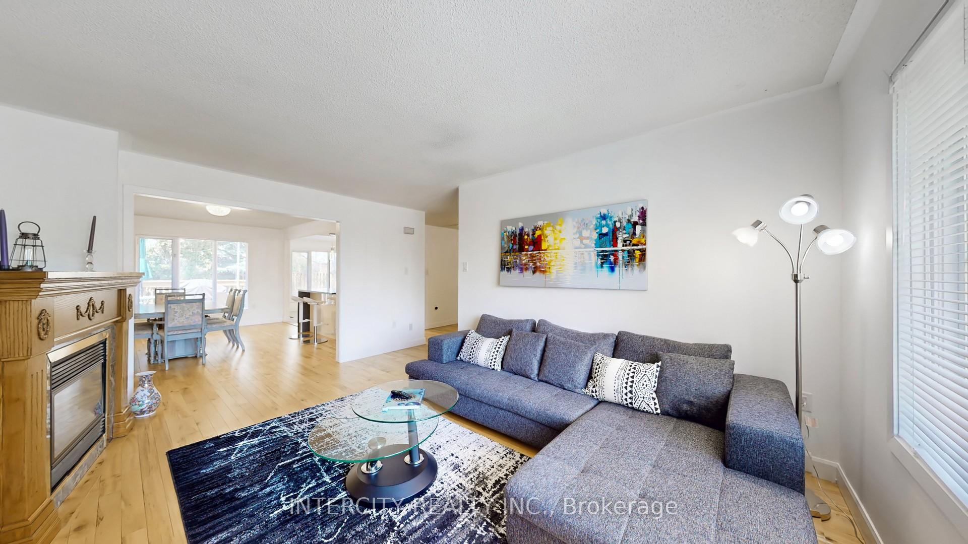 Photo 8 of 406 Big Bay Point Road, Barrie, Painswick North — HOMEH