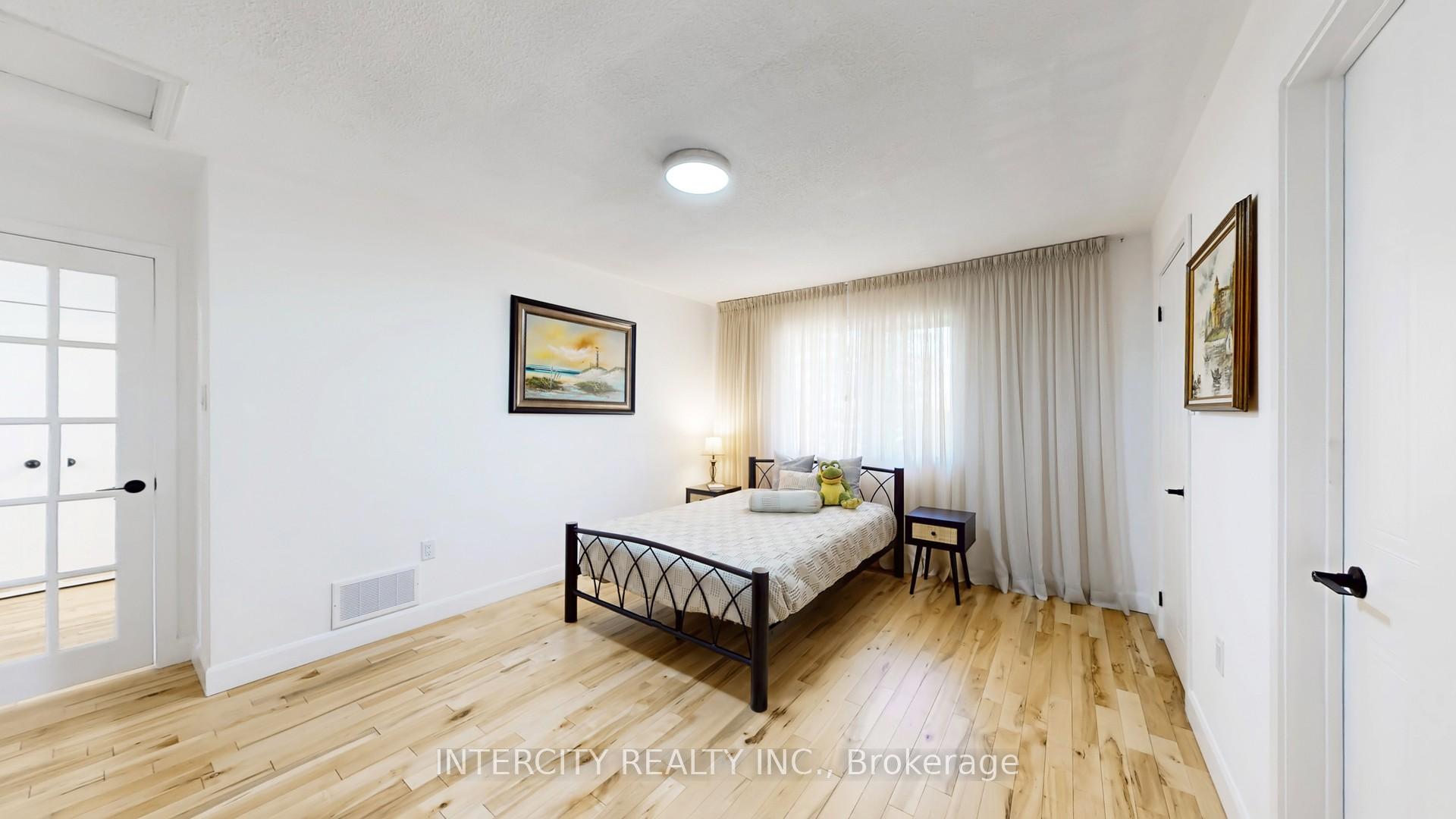 Photo 17 of 406 Big Bay Point Road, Barrie, Painswick North — HOMEH