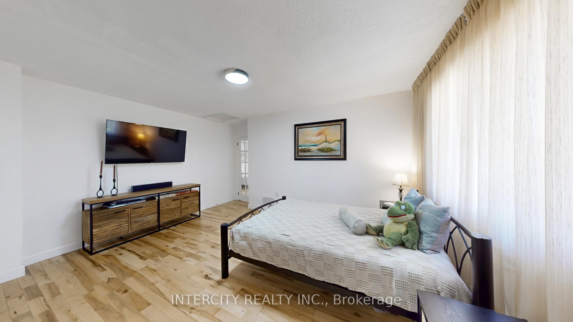 Photo 10 of 406 Big Bay Point Road, Barrie, Painswick North — HOMEH