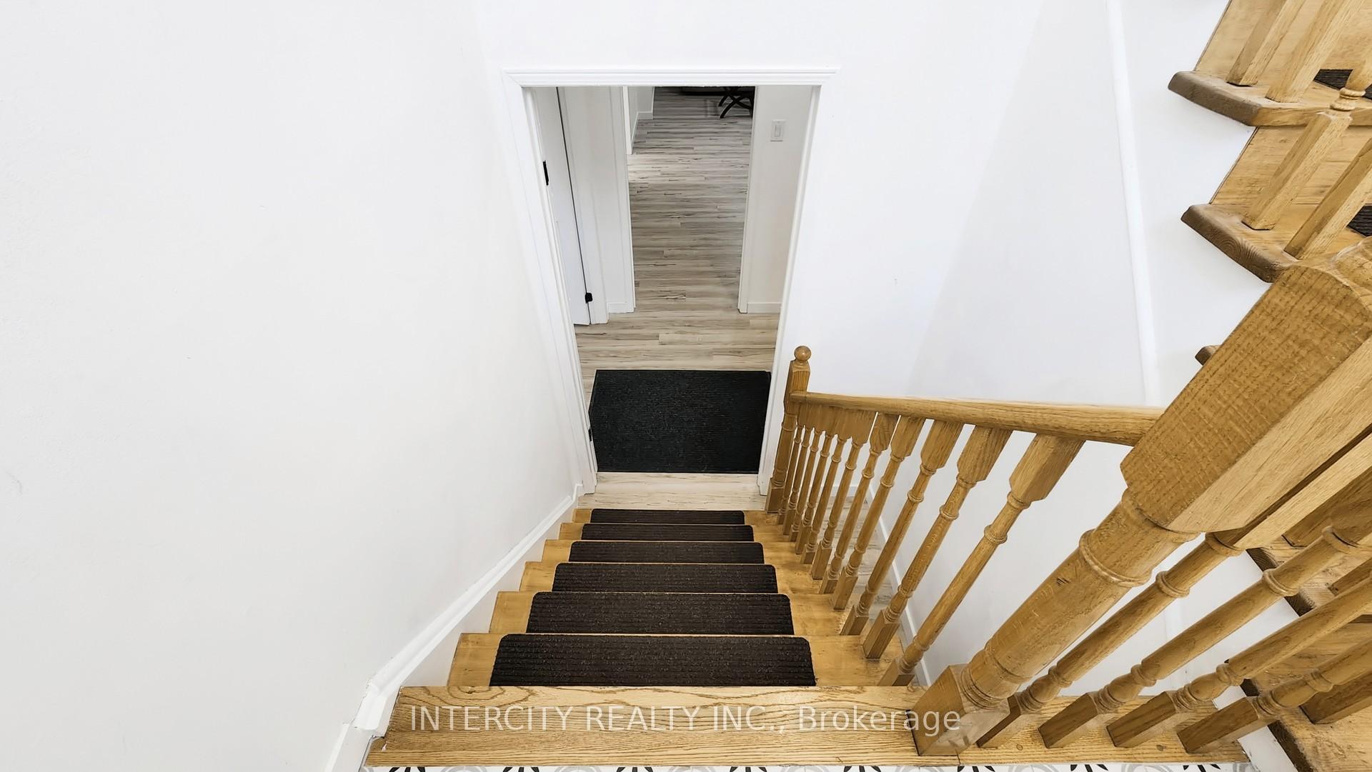 Photo 14 of 406 Big Bay Point Road, Barrie, Painswick North — HOMEH