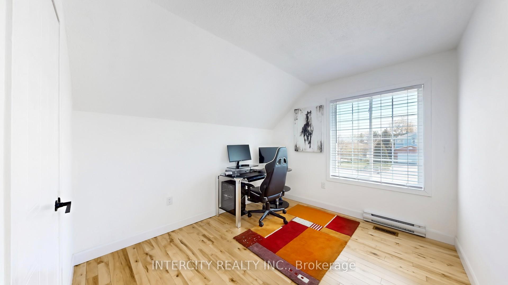 Photo 12 of 406 Big Bay Point Road, Barrie, Painswick North — HOMEH