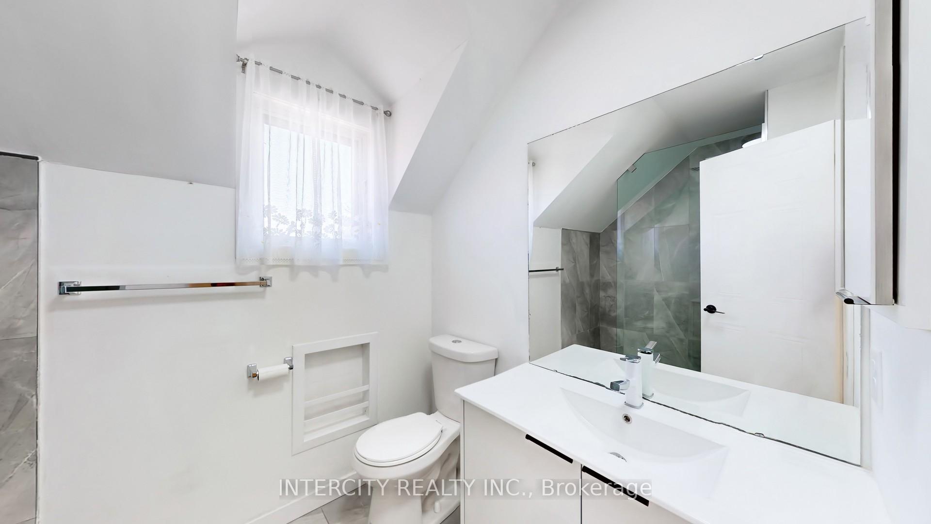 Photo 43 of 406 Big Bay Point Road, Barrie, Painswick North — HOMEH