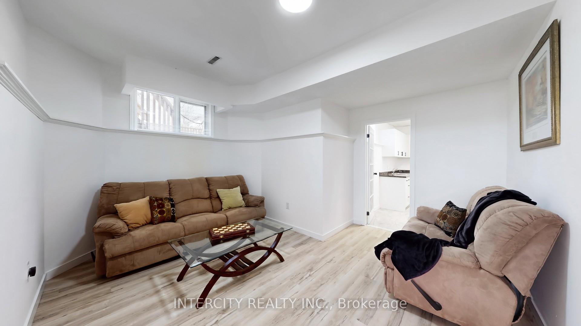 Photo 45 of 406 Big Bay Point Road, Barrie, Painswick North — HOMEH