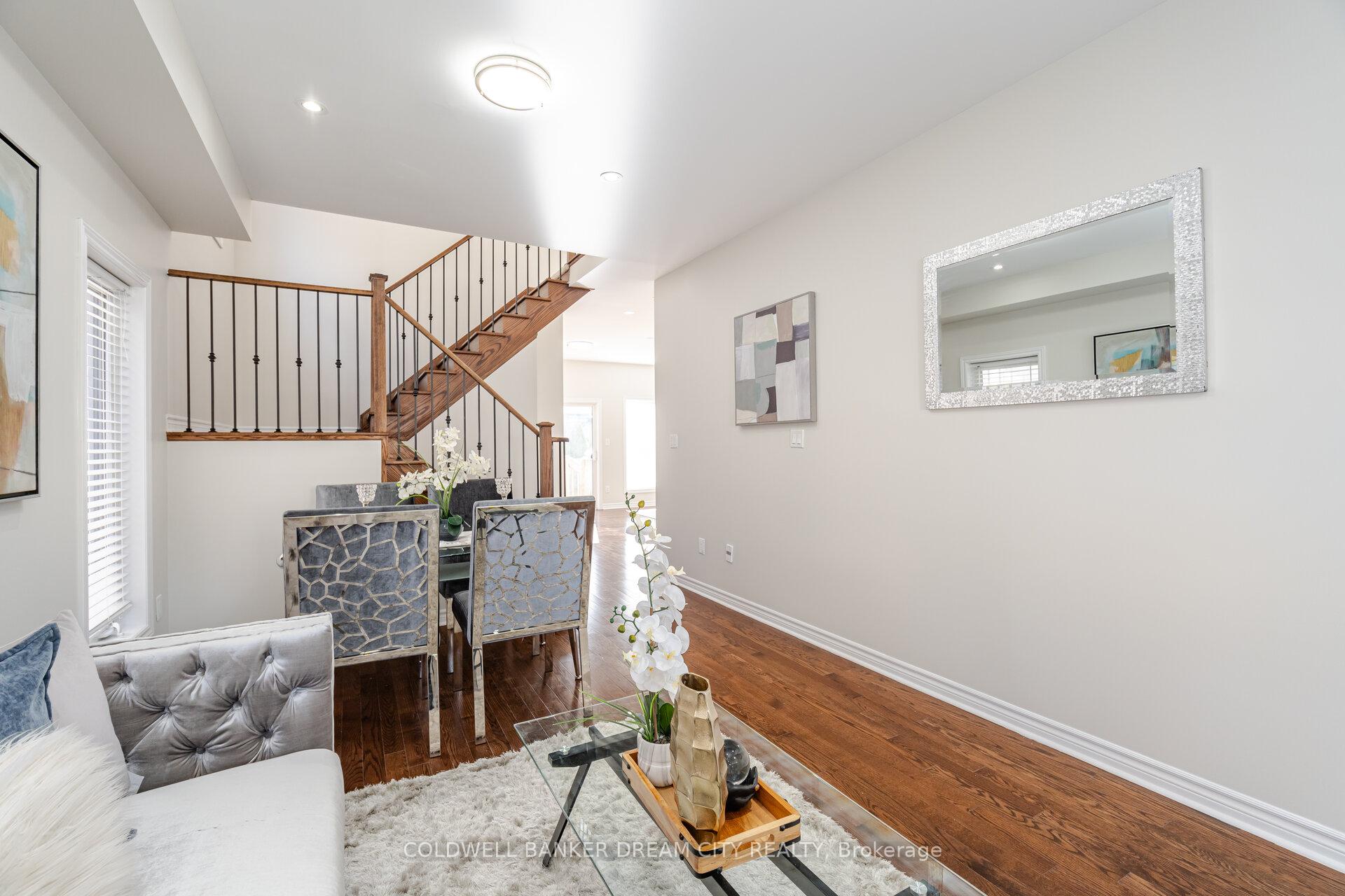Photo 3 of 31 Rushlands Crescent, Whitby, Taunton North — HOMEH