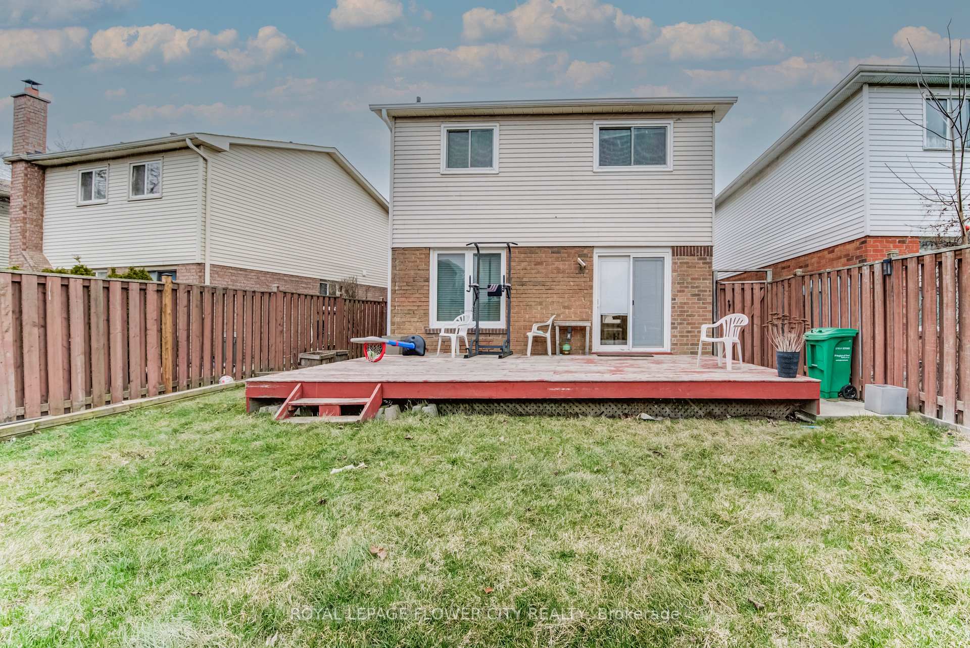 Photo 31 of 23 Driftwood Crescent, Brampton, Heart Lake East — HOMEH